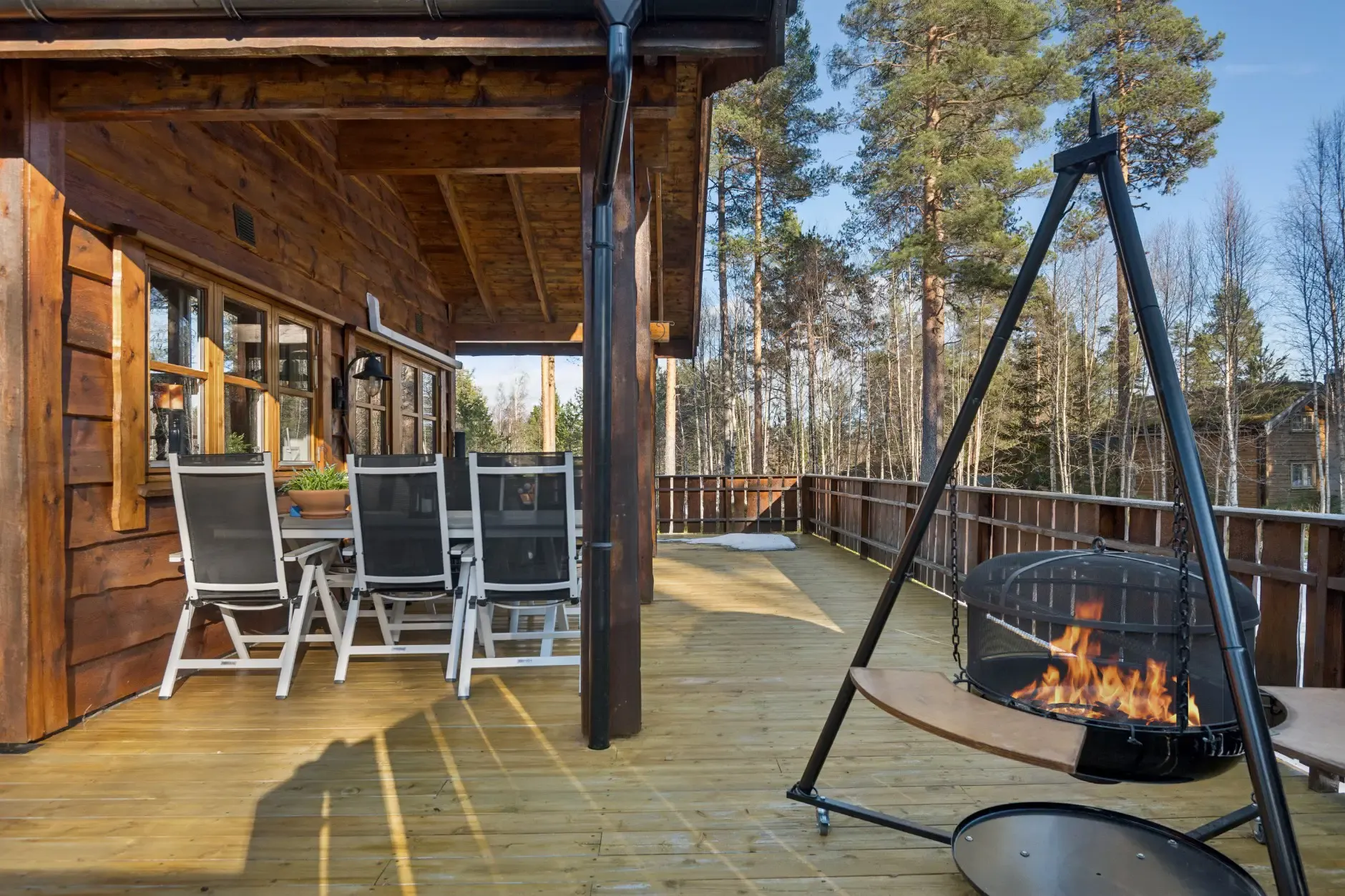 Landsted nær Sorknes golfbane med terrasse og romslig tomt - Vis bilde 25 av 28