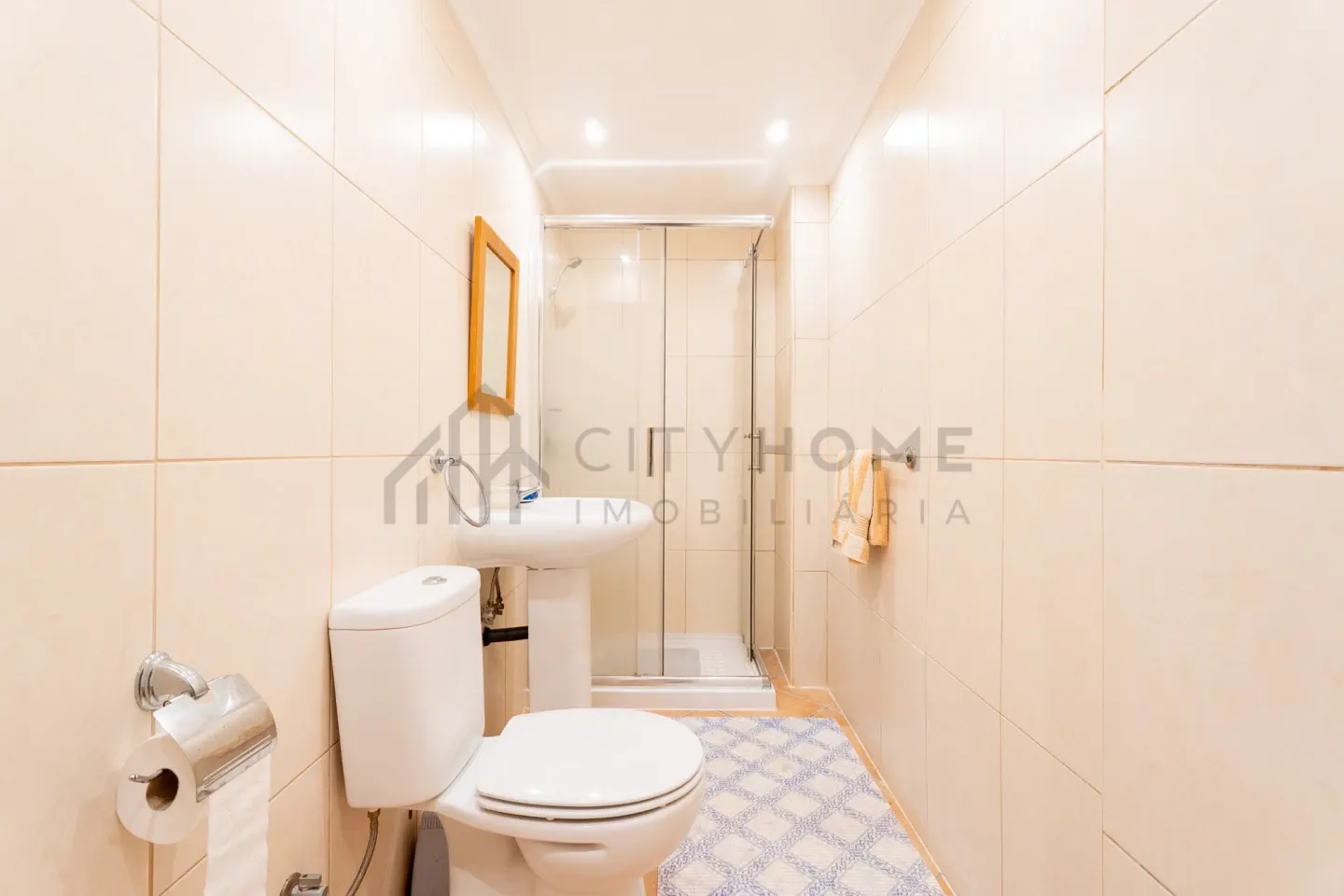 Spacious 5-Bedroom Home with Pool and Garden in Paderne, Albufeira - View image 9 of 44