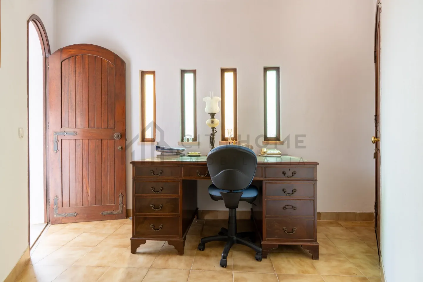 Spacious 5-Bedroom Home with Pool and Garden in Paderne, Albufeira - View image 13 of 44