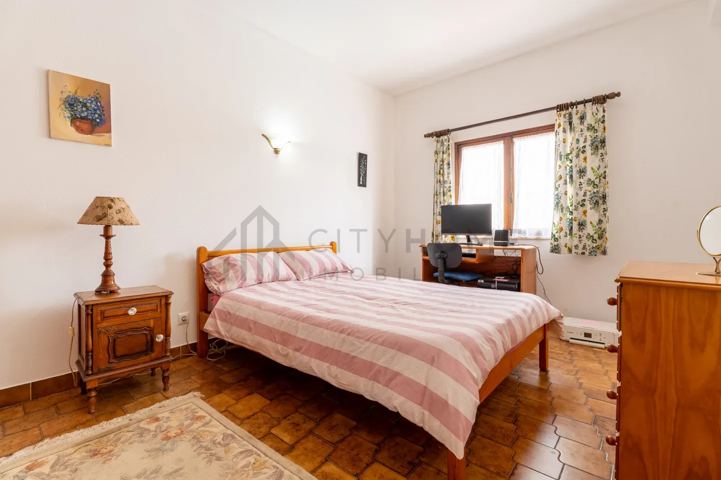 Spacious 5-Bedroom Home with Pool and Garden in Paderne, Albufeira - View image 22 of 44