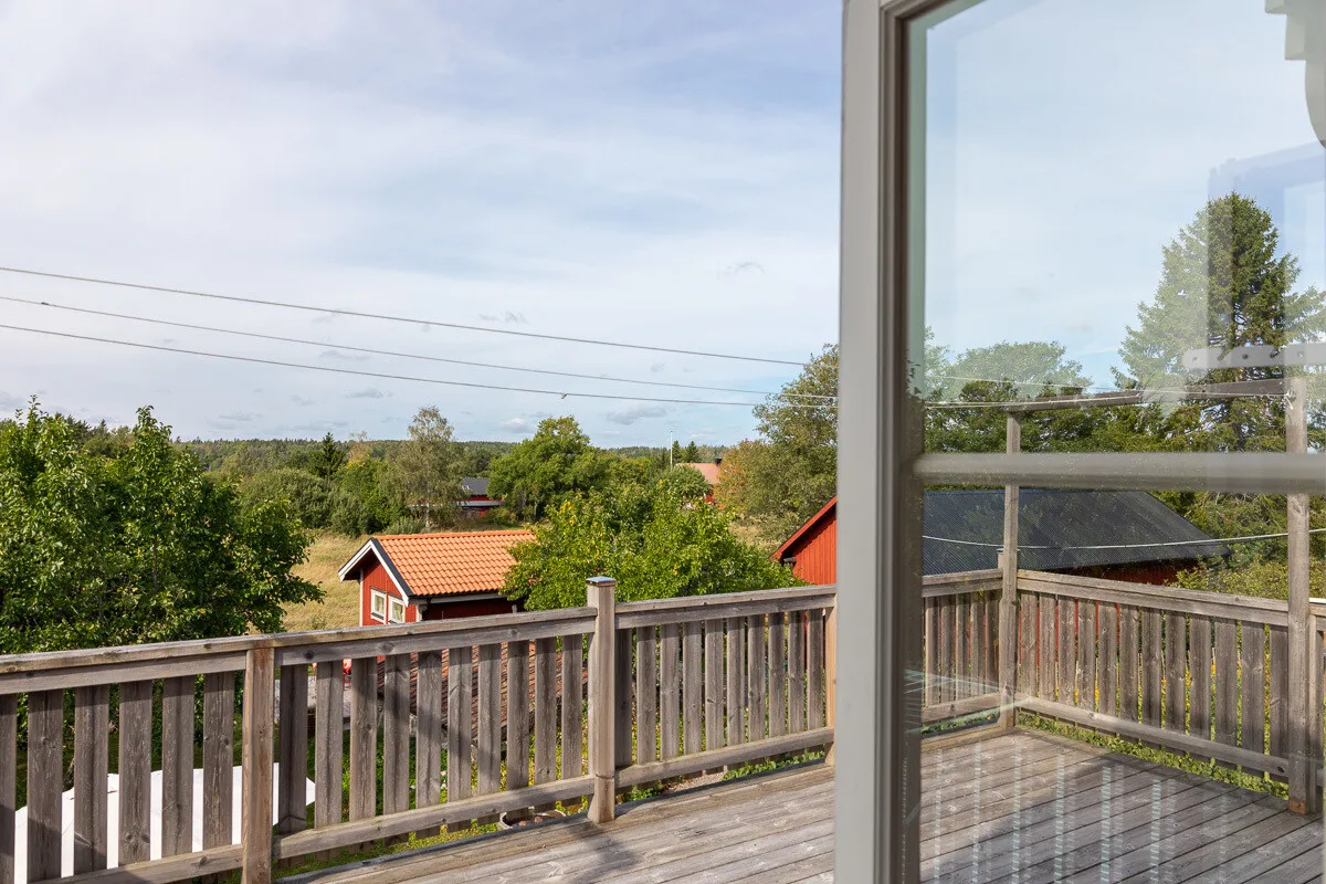 Early 20th-Century House with Expansive Garden in Väddö, Sweden - View image 41 of 60