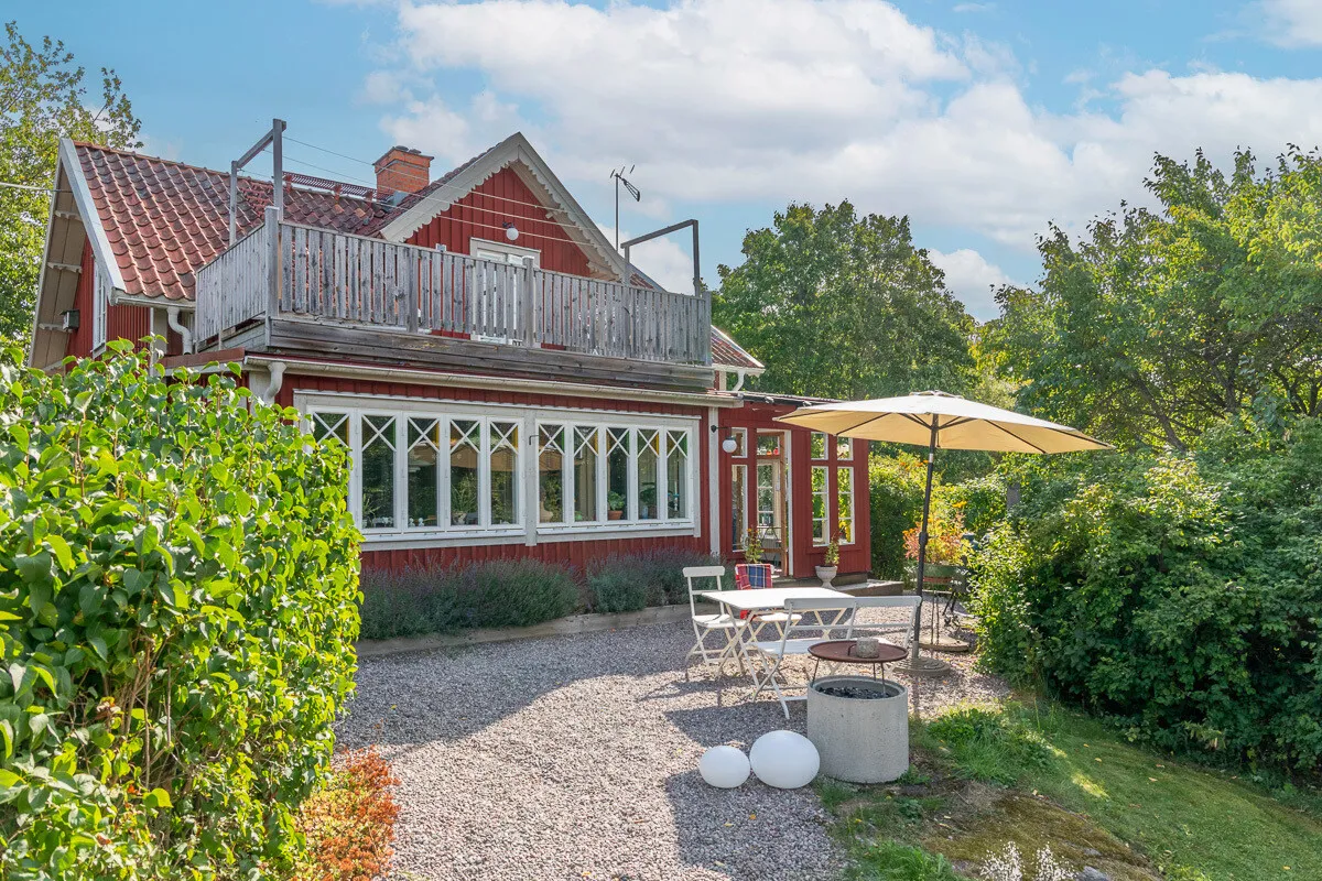 Early 20th-Century House with Expansive Garden in Väddö, Sweden - View image 43 of 60