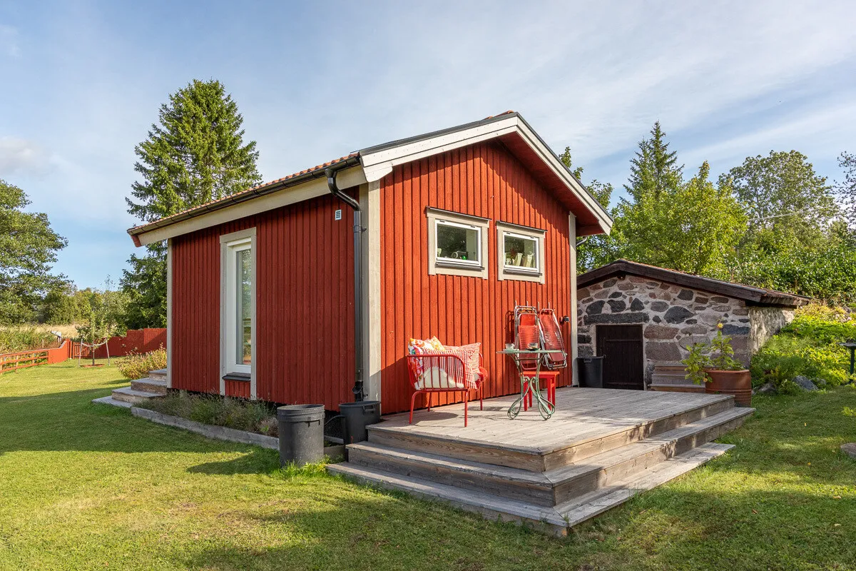 Early 20th-Century House with Expansive Garden in Väddö, Sweden - View image 58 of 60