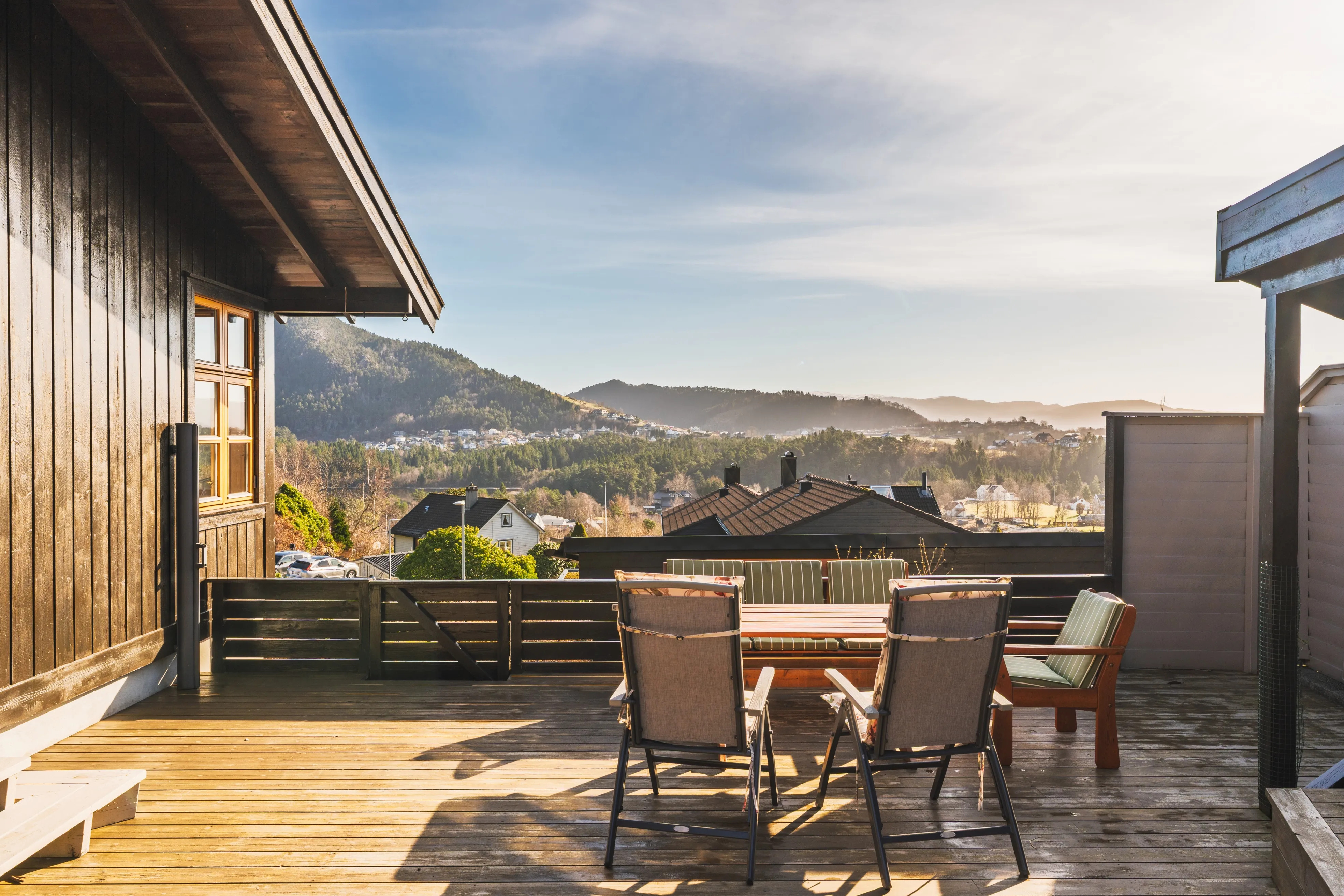 Spacious 4-Bedroom House with Garden in Os, Norway's Scenic Vestland Region - View image 12 of 54