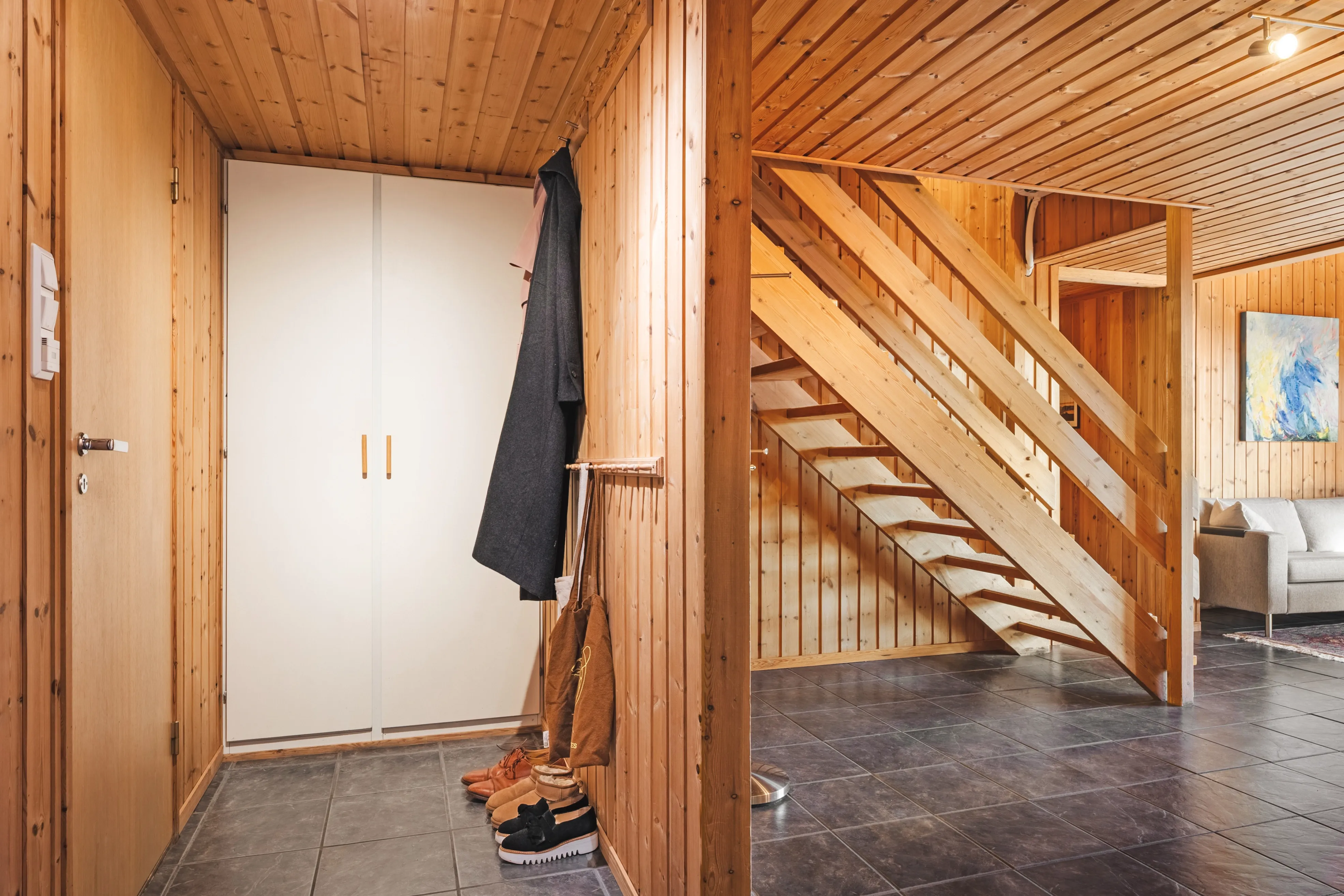 Spacious 4-Bedroom House with Garden in Os, Norway's Scenic Vestland Region - View image 29 of 54