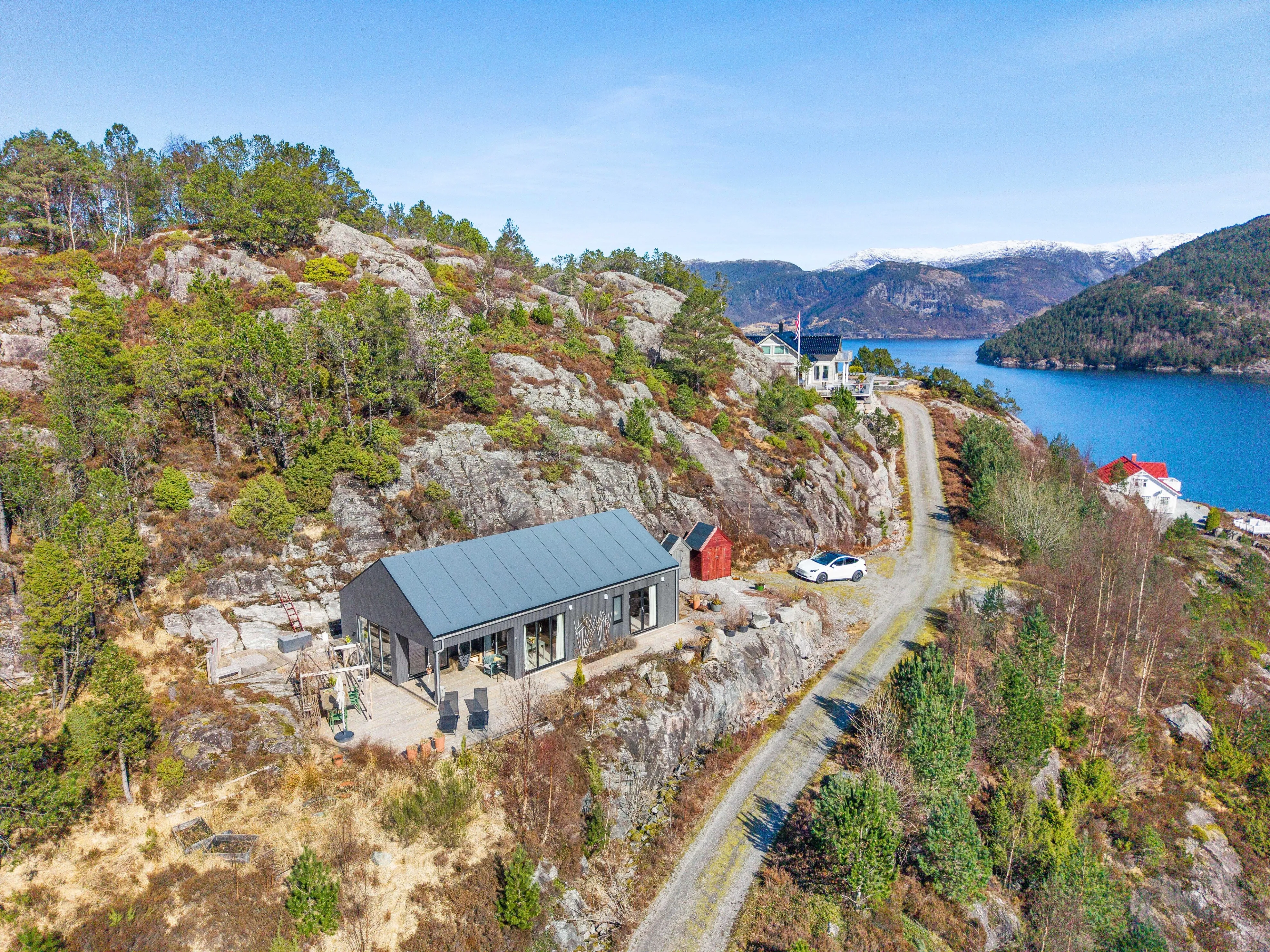 Modernes Landhaus mit zwei Schlafzimmern und großzügigem Balkon in Vestland, Norwegen - Bild 6 von 41 anzeigen