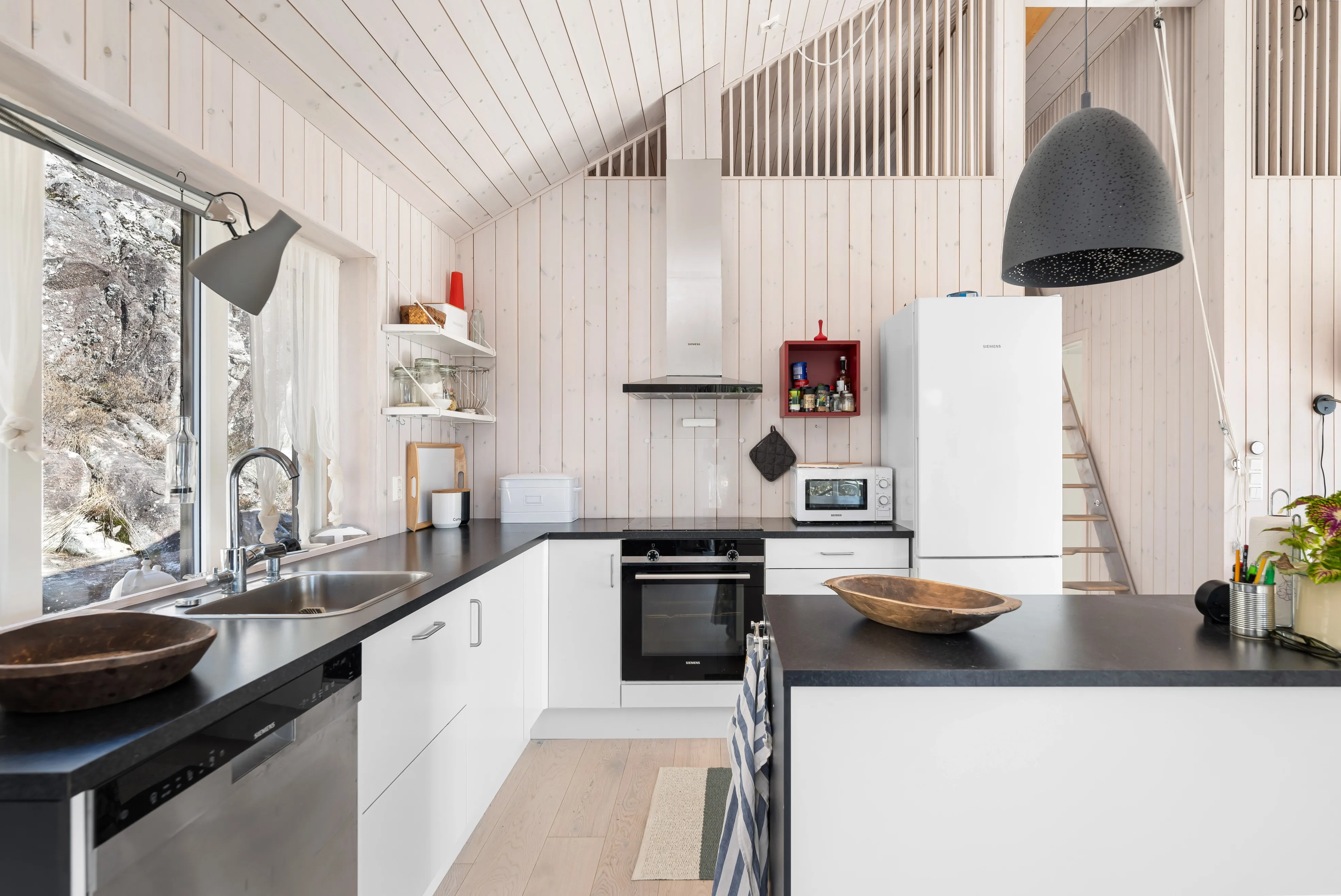 Modernes Landhaus mit zwei Schlafzimmern und großzügigem Balkon in Vestland, Norwegen - Bild 20 von 41 anzeigen