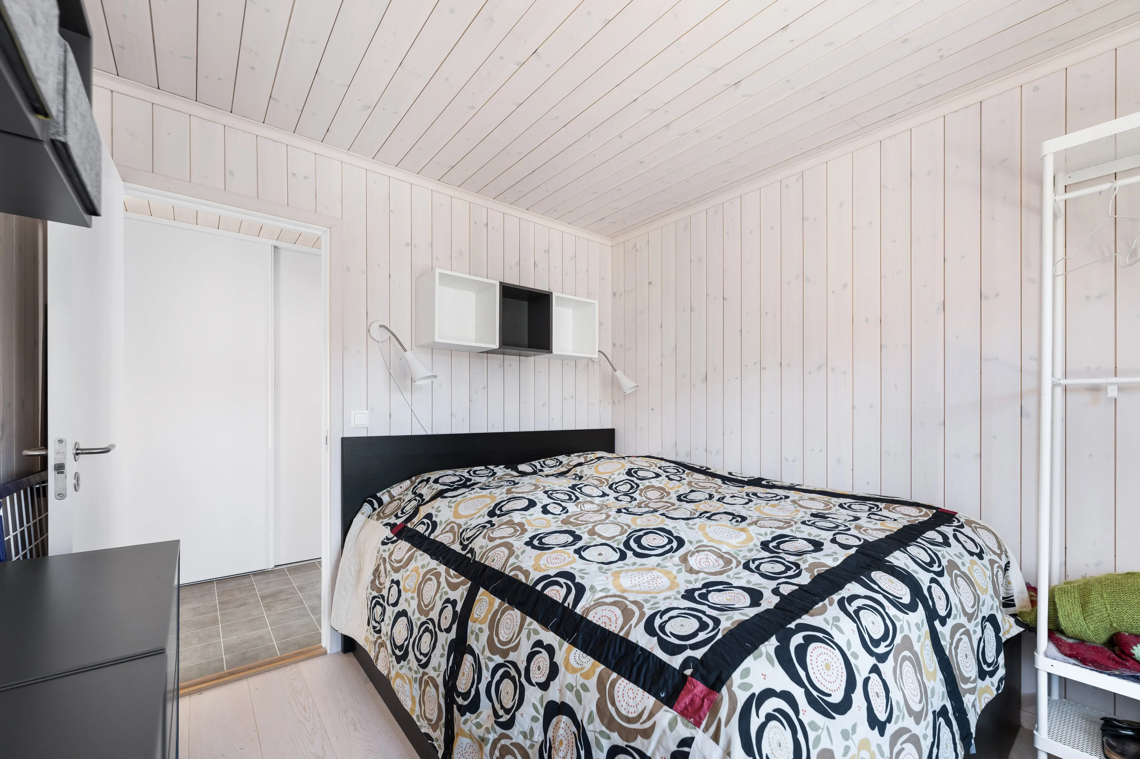 Modernes Landhaus mit zwei Schlafzimmern und großzügigem Balkon in Vestland, Norwegen - Bild 30 von 41 anzeigen