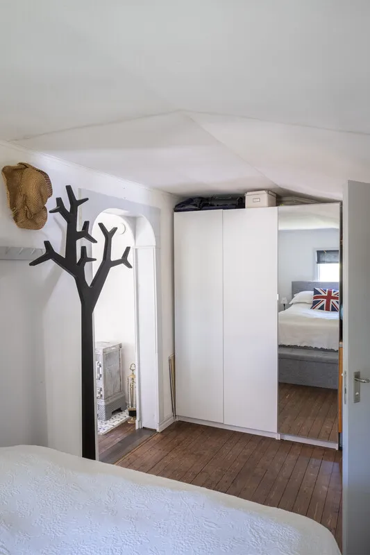 Une maison de campagne suédoise des années 1940 avec un vaste jardin à Vaxholm, près de Stockholm - Voir l'image 16 sur 46