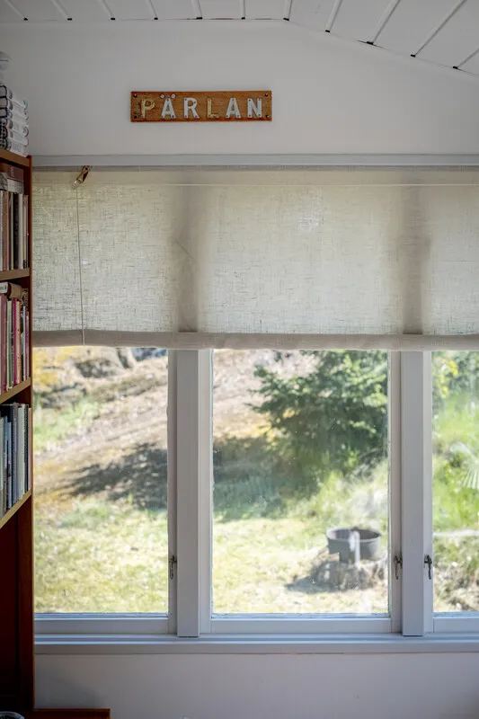 Une maison de campagne suédoise des années 1940 avec un vaste jardin à Vaxholm, près de Stockholm - Voir l'image 20 sur 46