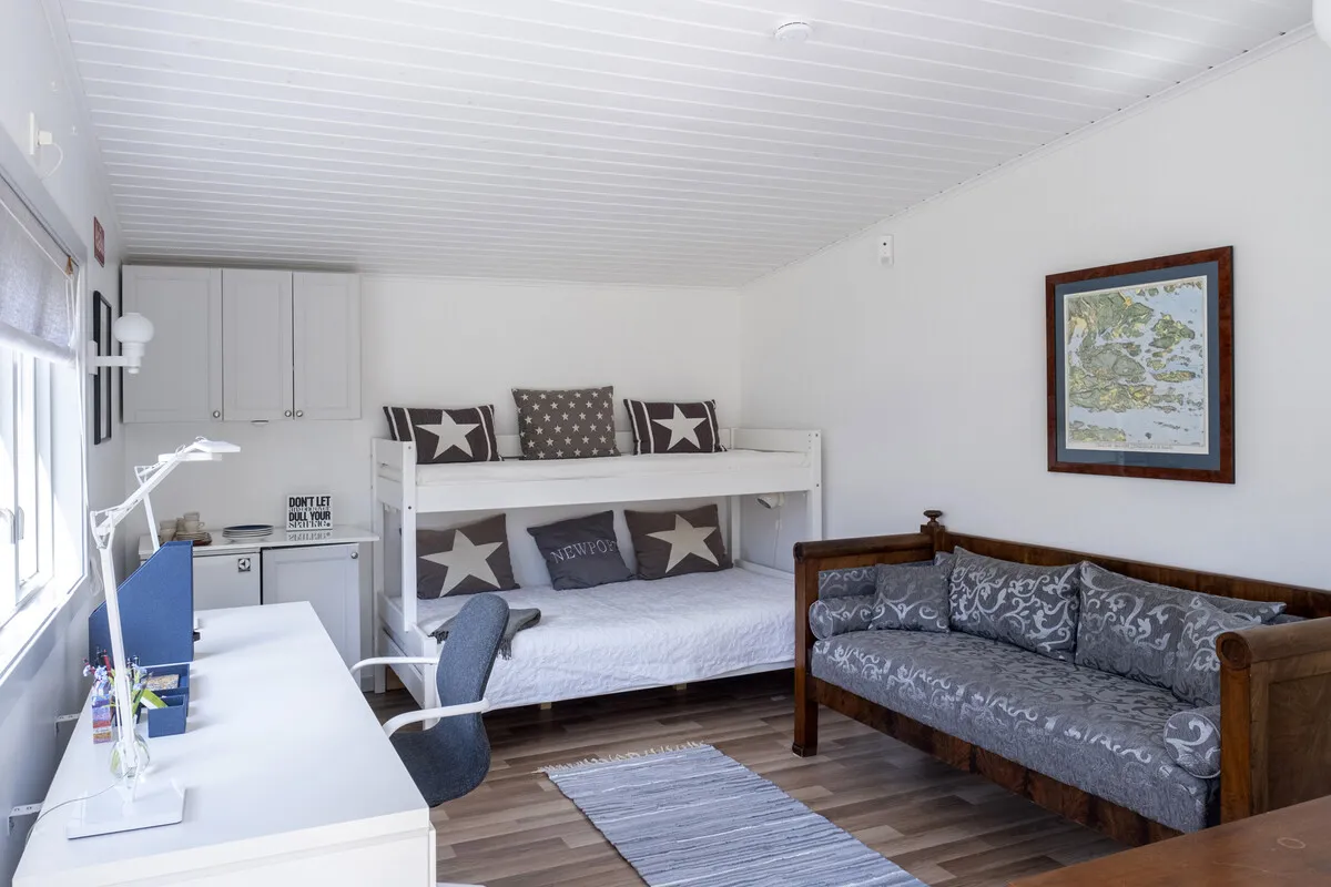 Une maison de campagne suédoise des années 1940 avec un vaste jardin à Vaxholm, près de Stockholm - Voir l'image 30 sur 46