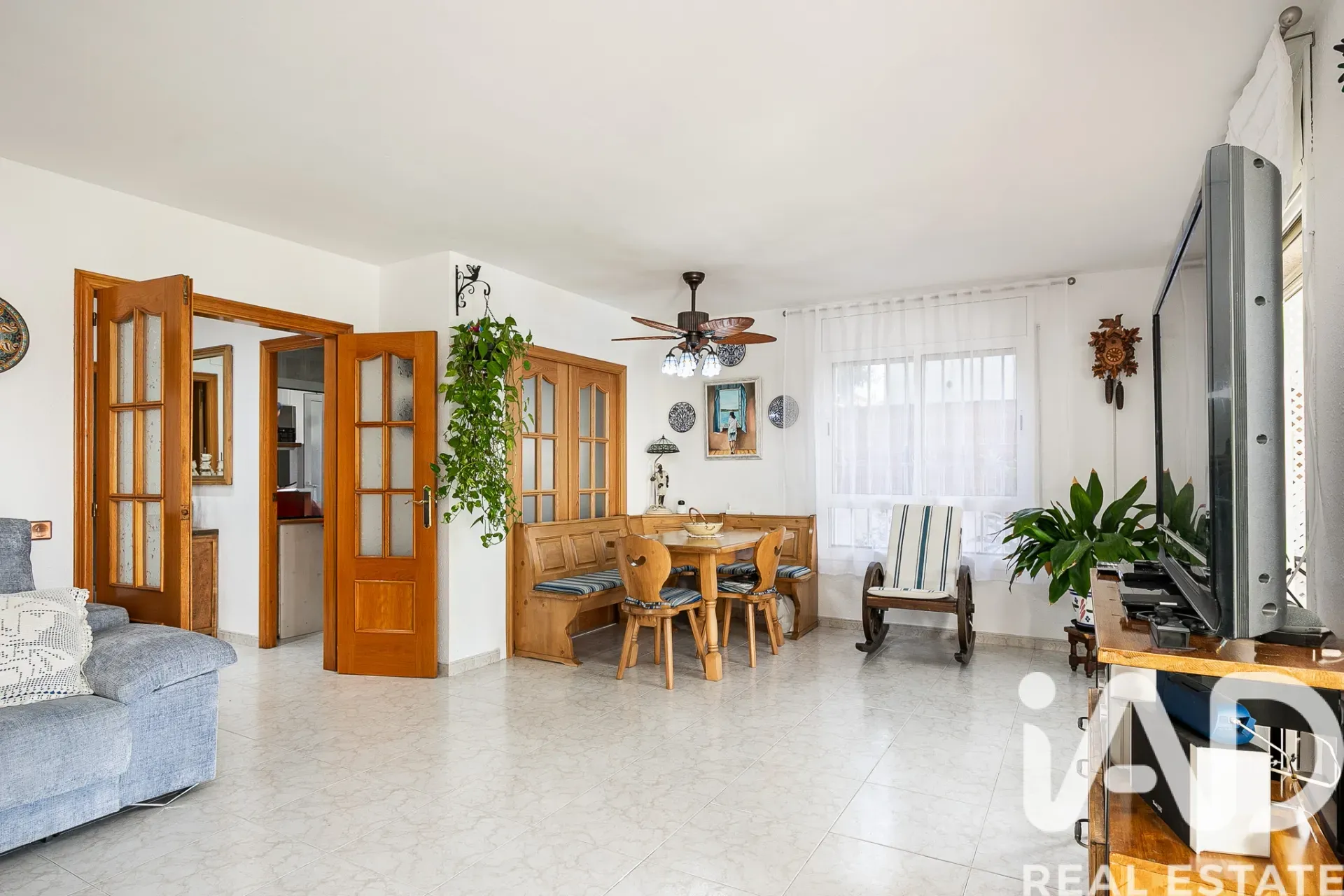 Tilava 4 makuuhuoneen talo puutarhalla ja terassilla Cunitissa, Espanjassa - Näytä kuva 15 / 38