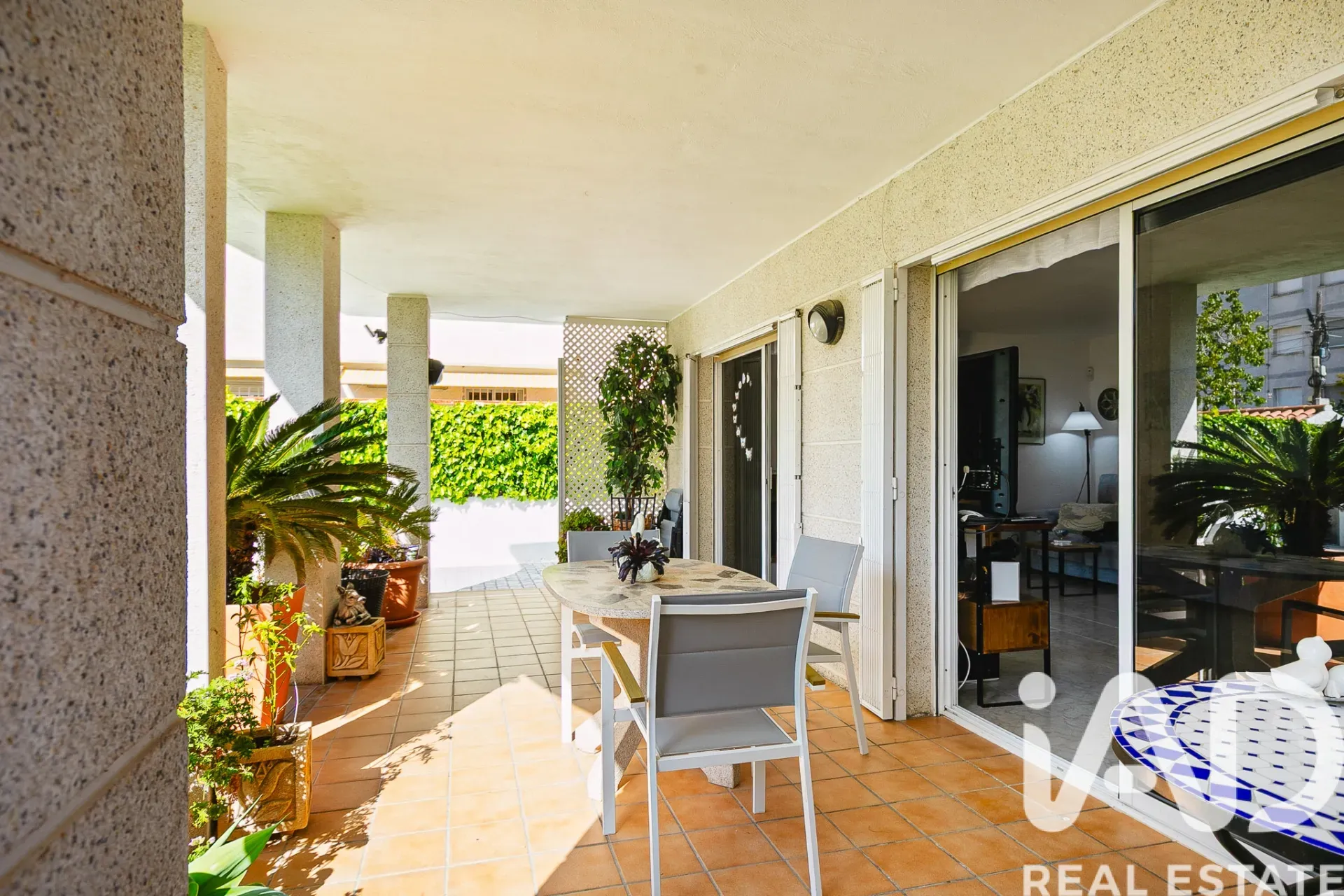 Tilava 4 makuuhuoneen talo puutarhalla ja terassilla Cunitissa, Espanjassa - Näytä kuva 17 / 38