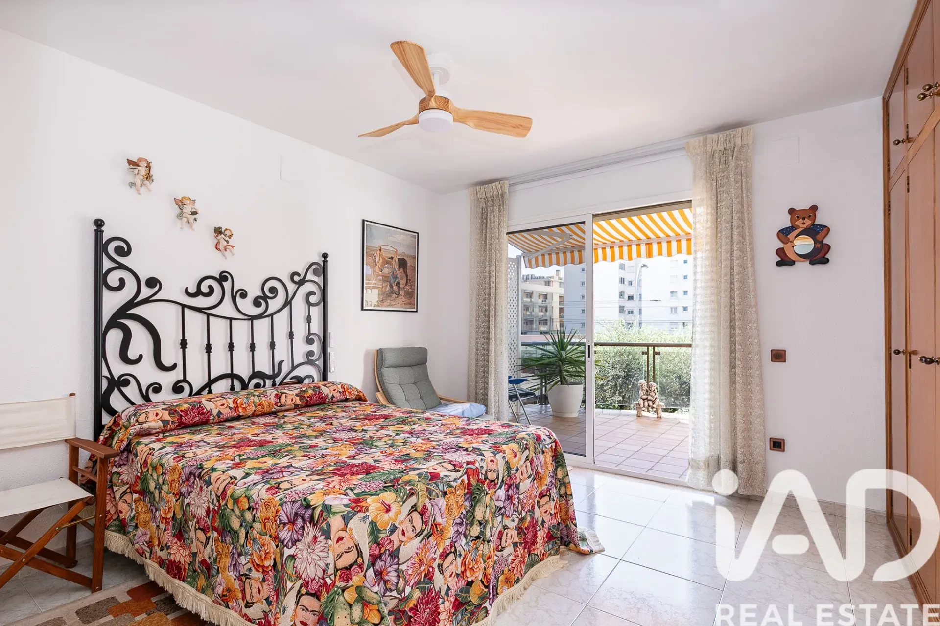 Tilava 4 makuuhuoneen talo puutarhalla ja terassilla Cunitissa, Espanjassa - Näytä kuva 23 / 38