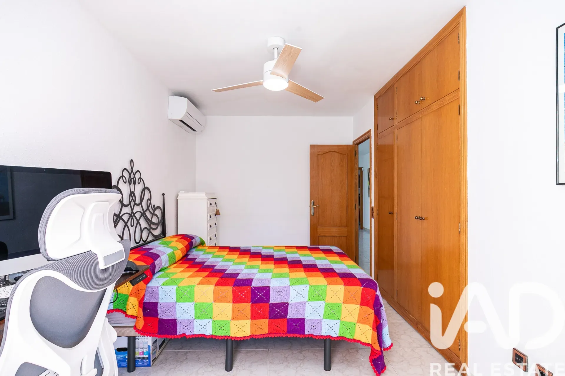 Tilava 4 makuuhuoneen talo puutarhalla ja terassilla Cunitissa, Espanjassa - Näytä kuva 28 / 38