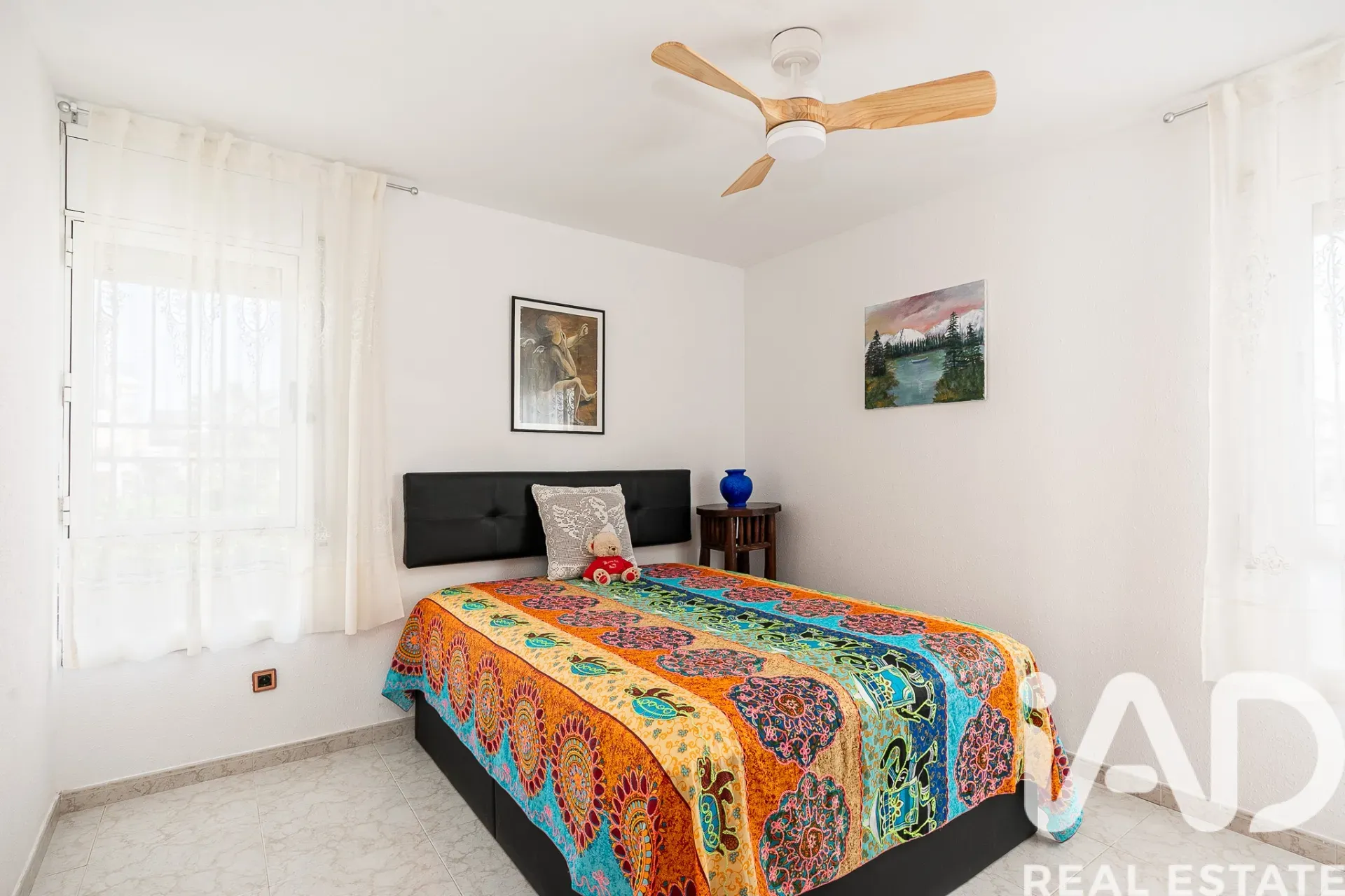 Tilava 4 makuuhuoneen talo puutarhalla ja terassilla Cunitissa, Espanjassa - Näytä kuva 31 / 38