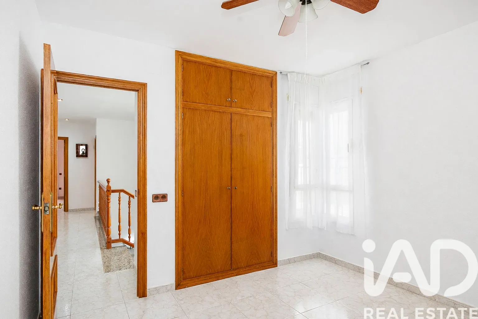 Tilava 4 makuuhuoneen talo puutarhalla ja terassilla Cunitissa, Espanjassa - Näytä kuva 34 / 38