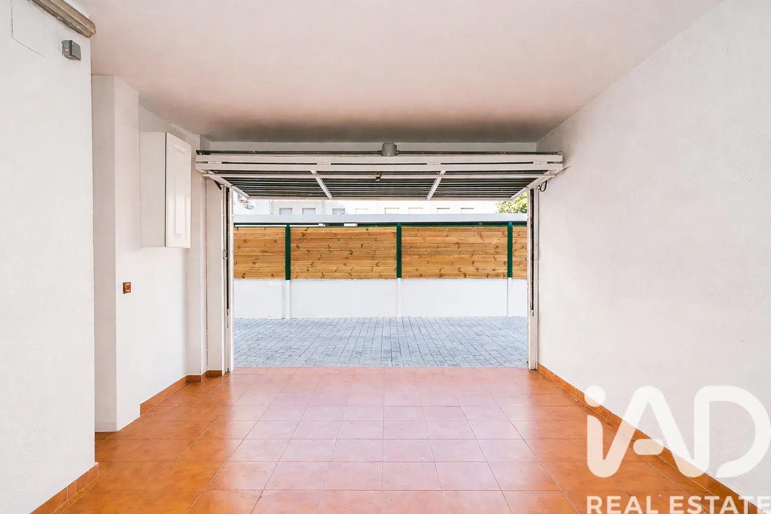 Tilava 4 makuuhuoneen talo puutarhalla ja terassilla Cunitissa, Espanjassa - Näytä kuva 37 / 38