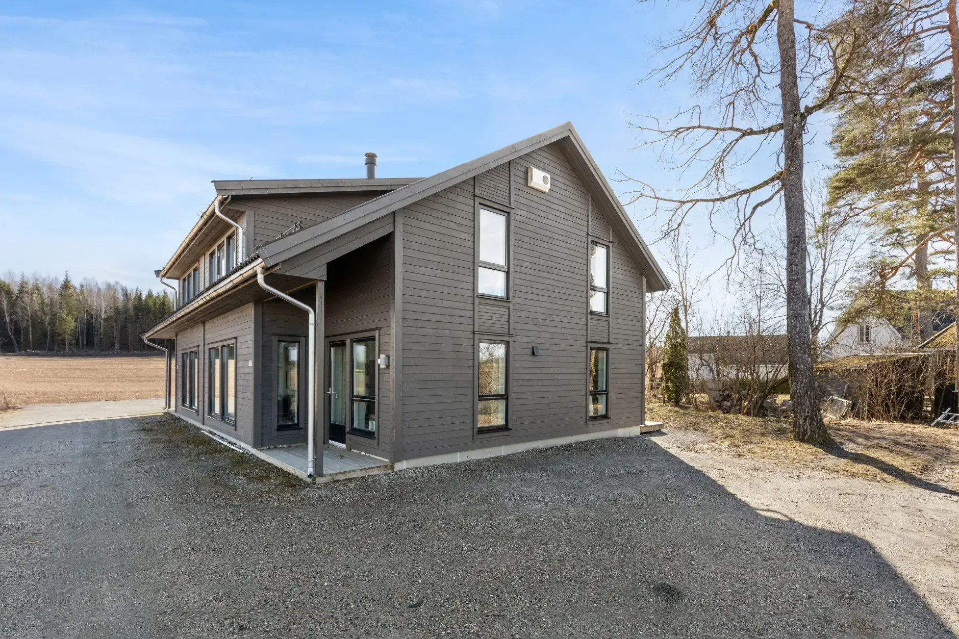 Modernes Reihenhaus mit 3 Schlafzimmern und Terrasse im familienfreundlichen Ås - Image 1