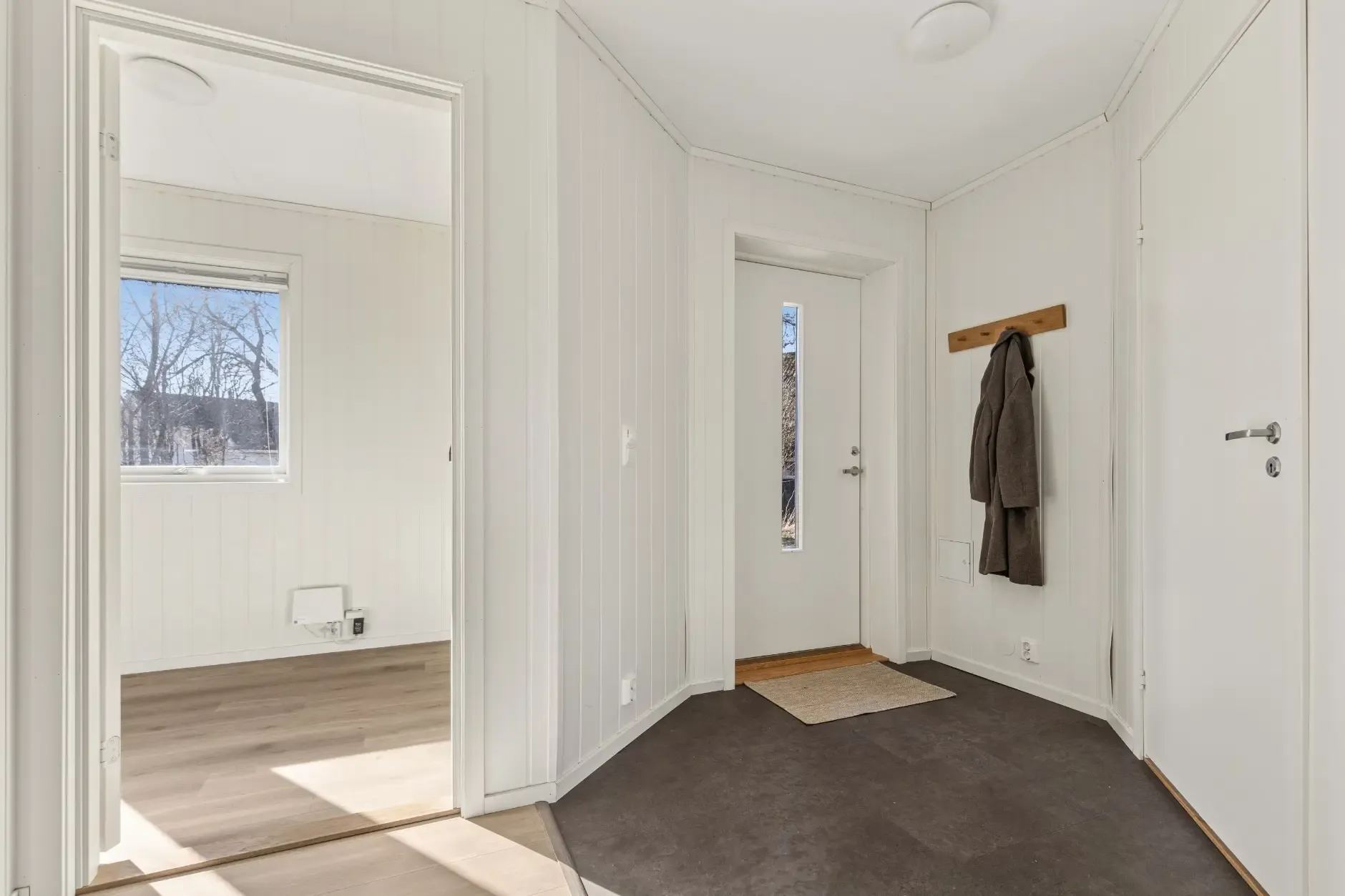 Modernes Reihenhaus mit 3 Schlafzimmern und Terrasse im familienfreundlichen Ås - Bild 37 von 42 anzeigen