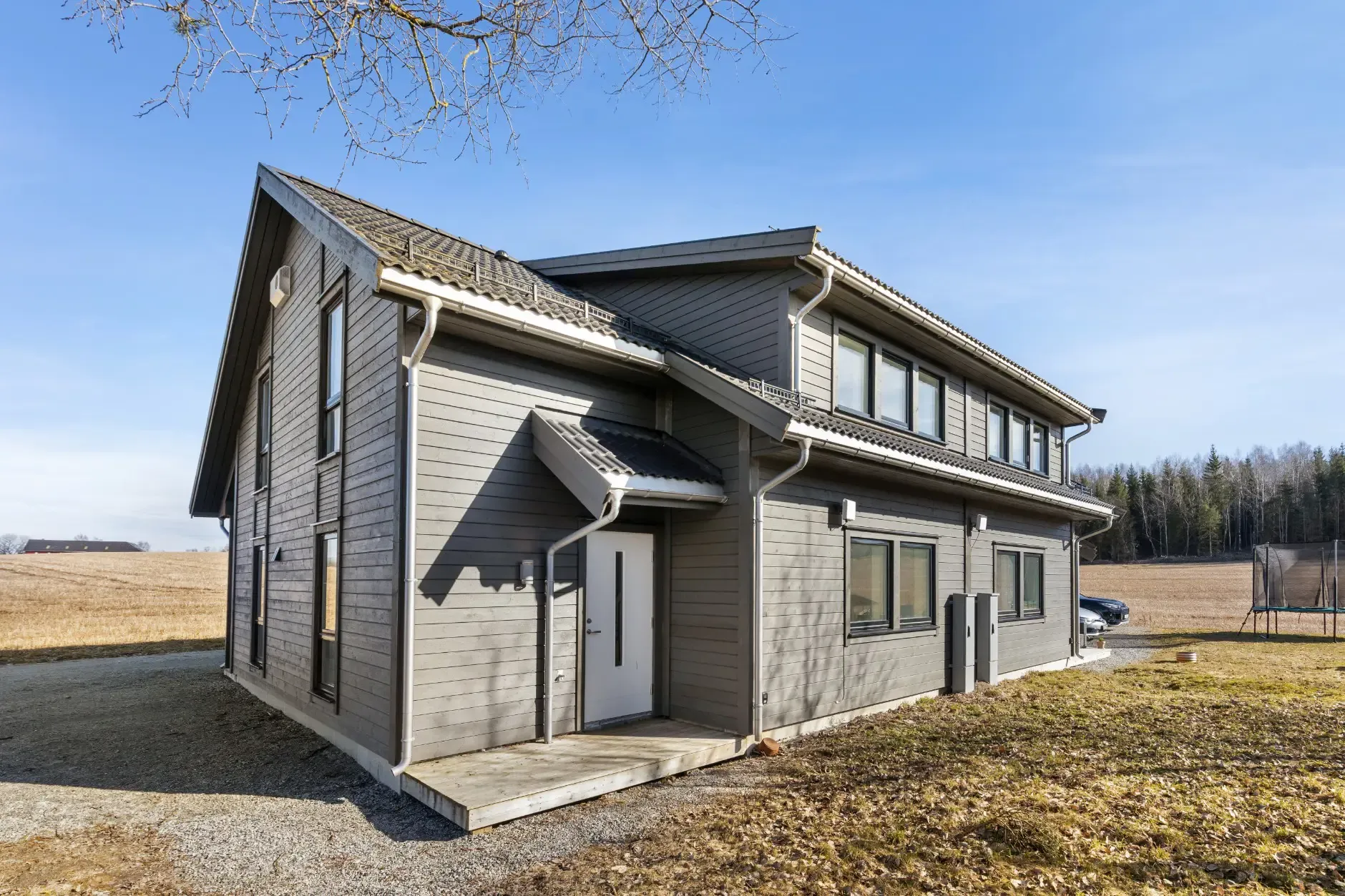 Modernes Reihenhaus mit 3 Schlafzimmern und Terrasse im familienfreundlichen Ås - Bild 40 von 42 anzeigen