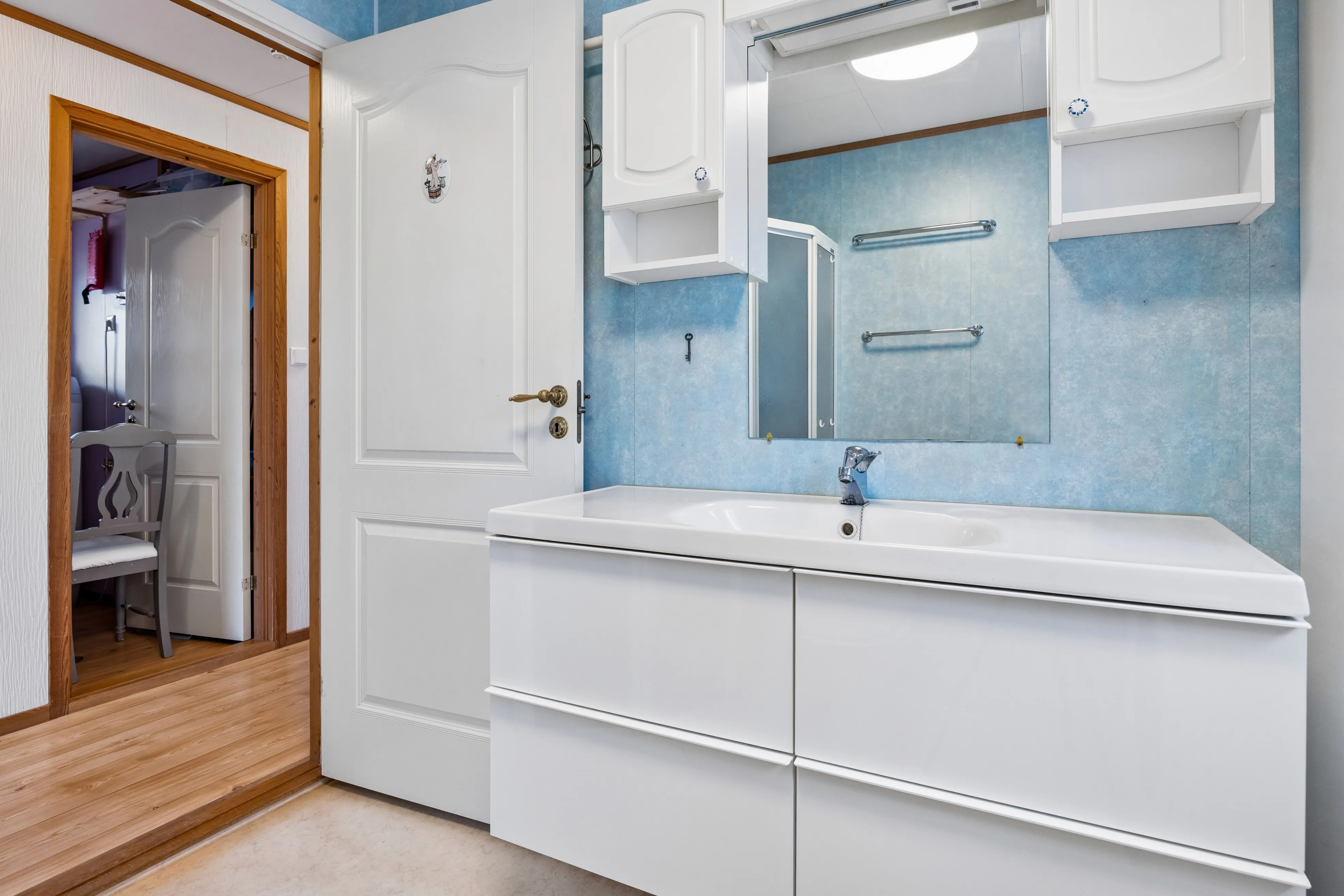 Das Familienhaus Vinjeøra mit Blick auf den Fjord und viel Platz - Bild 12 von 38 anzeigen