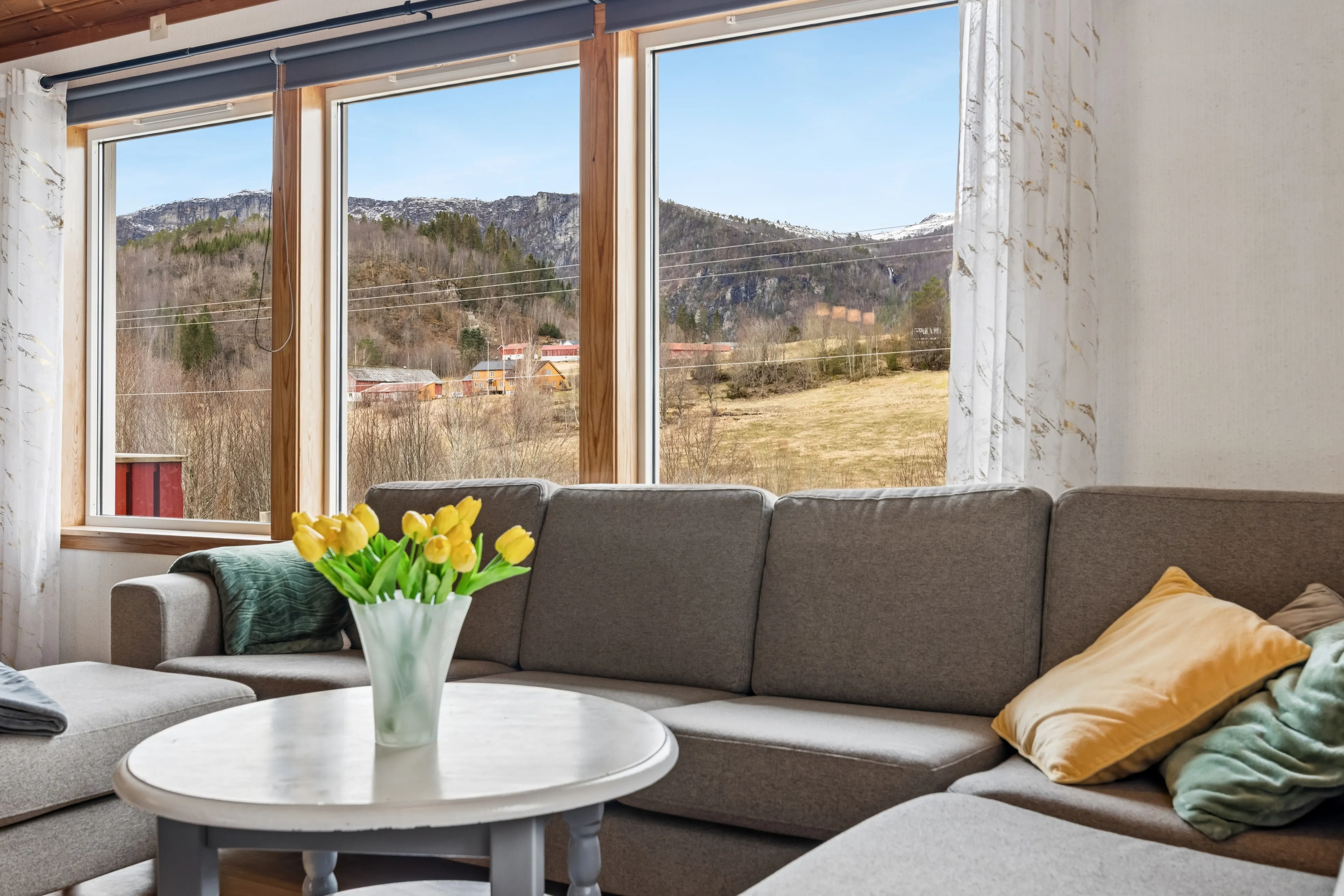 Das Familienhaus Vinjeøra mit Blick auf den Fjord und viel Platz - Bild 17 von 38 anzeigen