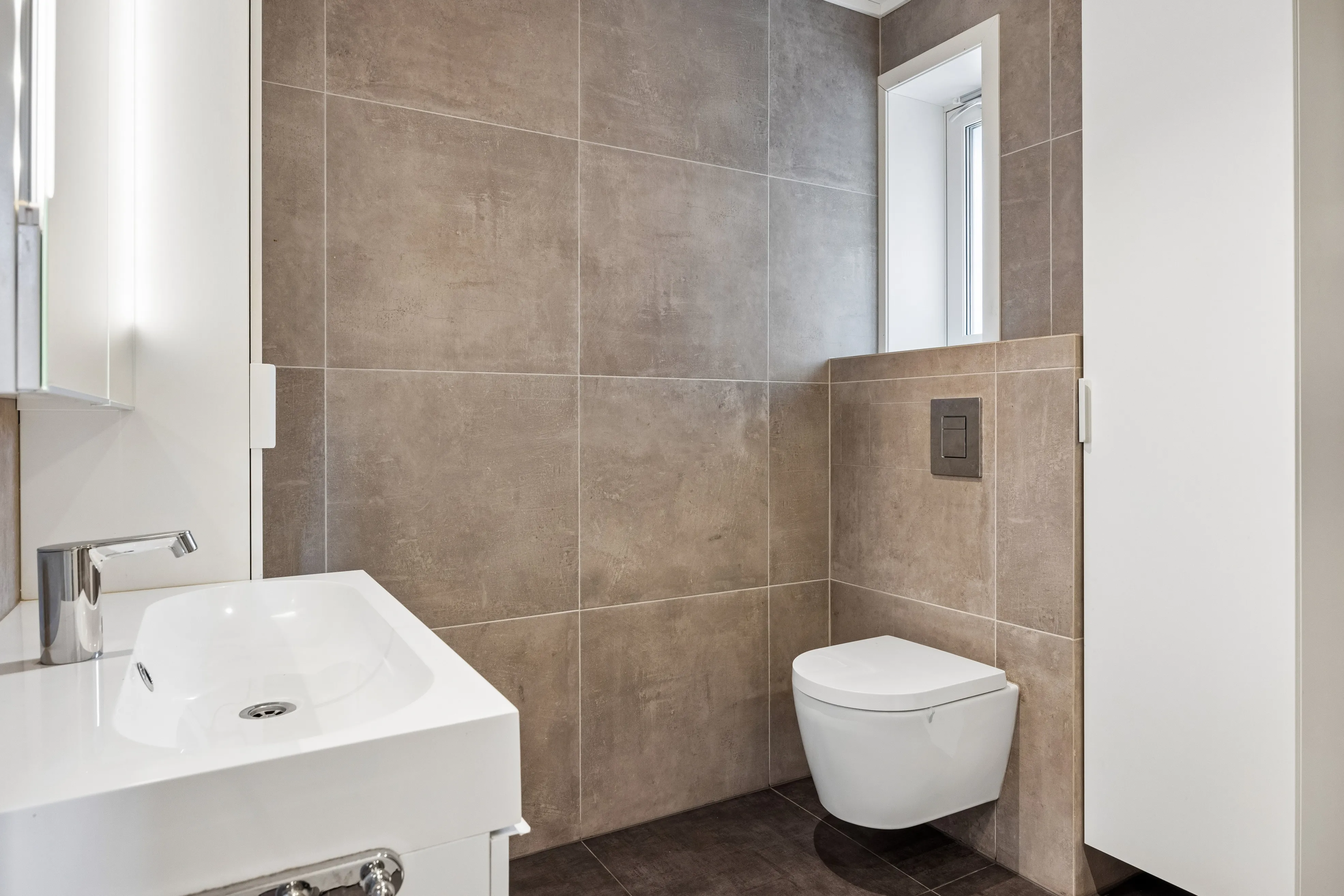 Das Familienhaus Vinjeøra mit Blick auf den Fjord und viel Platz - Bild 26 von 38 anzeigen