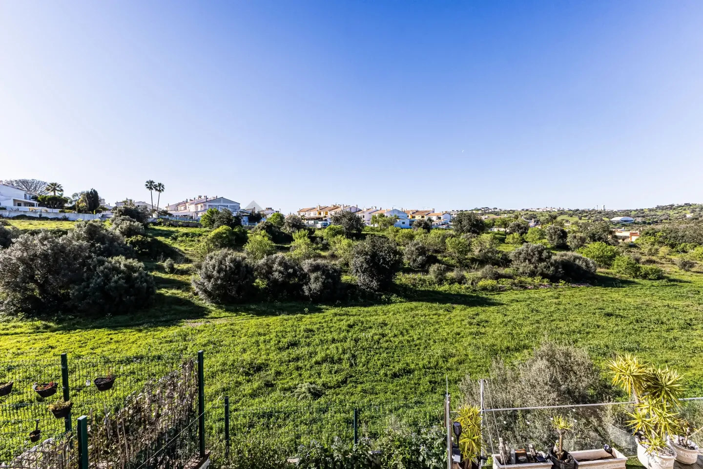 Expansive Albufeira Townhouse with Pool and Scenic Terraces - View image 22 of 31