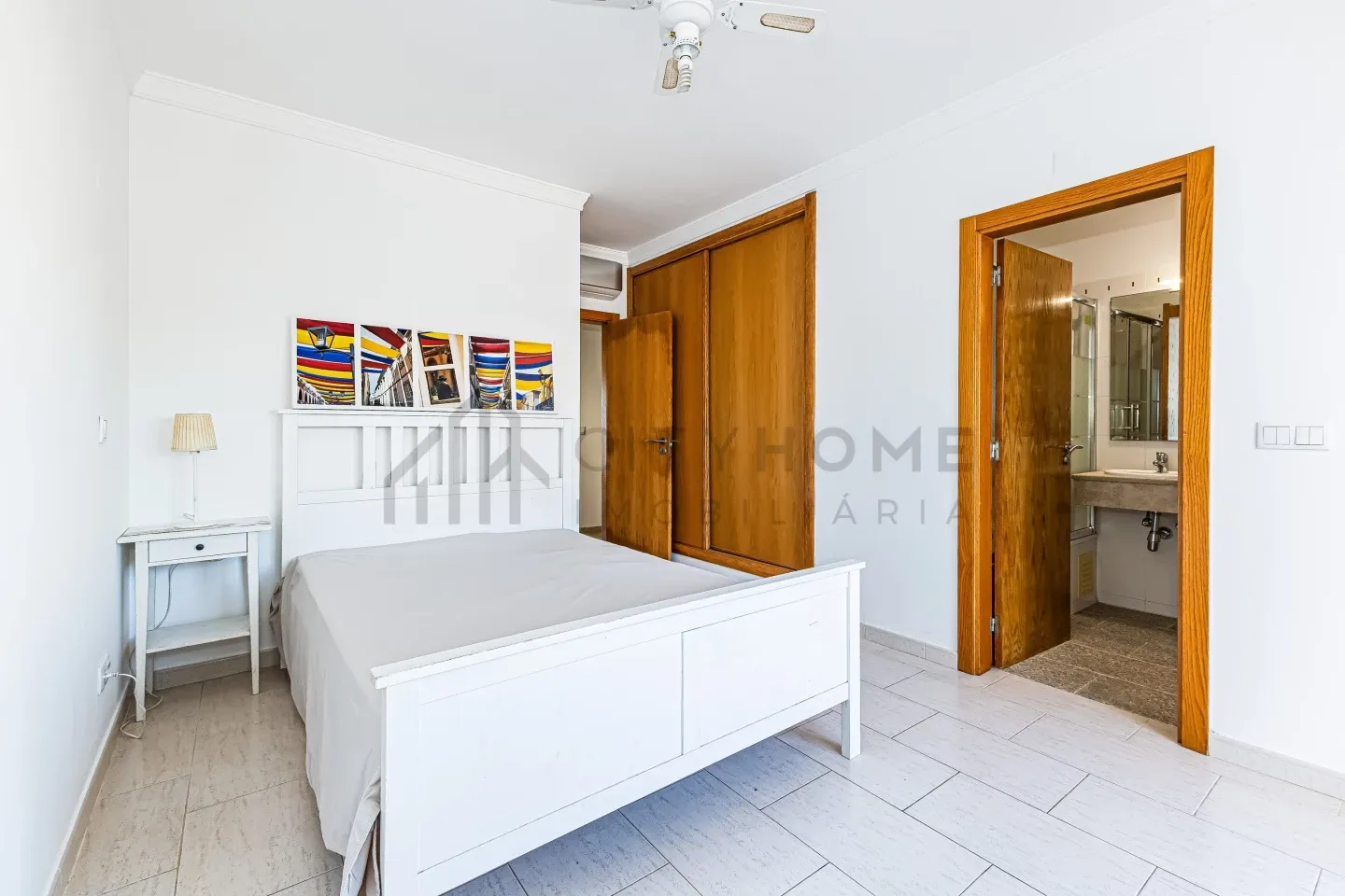 Expansive Albufeira Townhouse with Pool and Scenic Terraces - View image 23 of 31