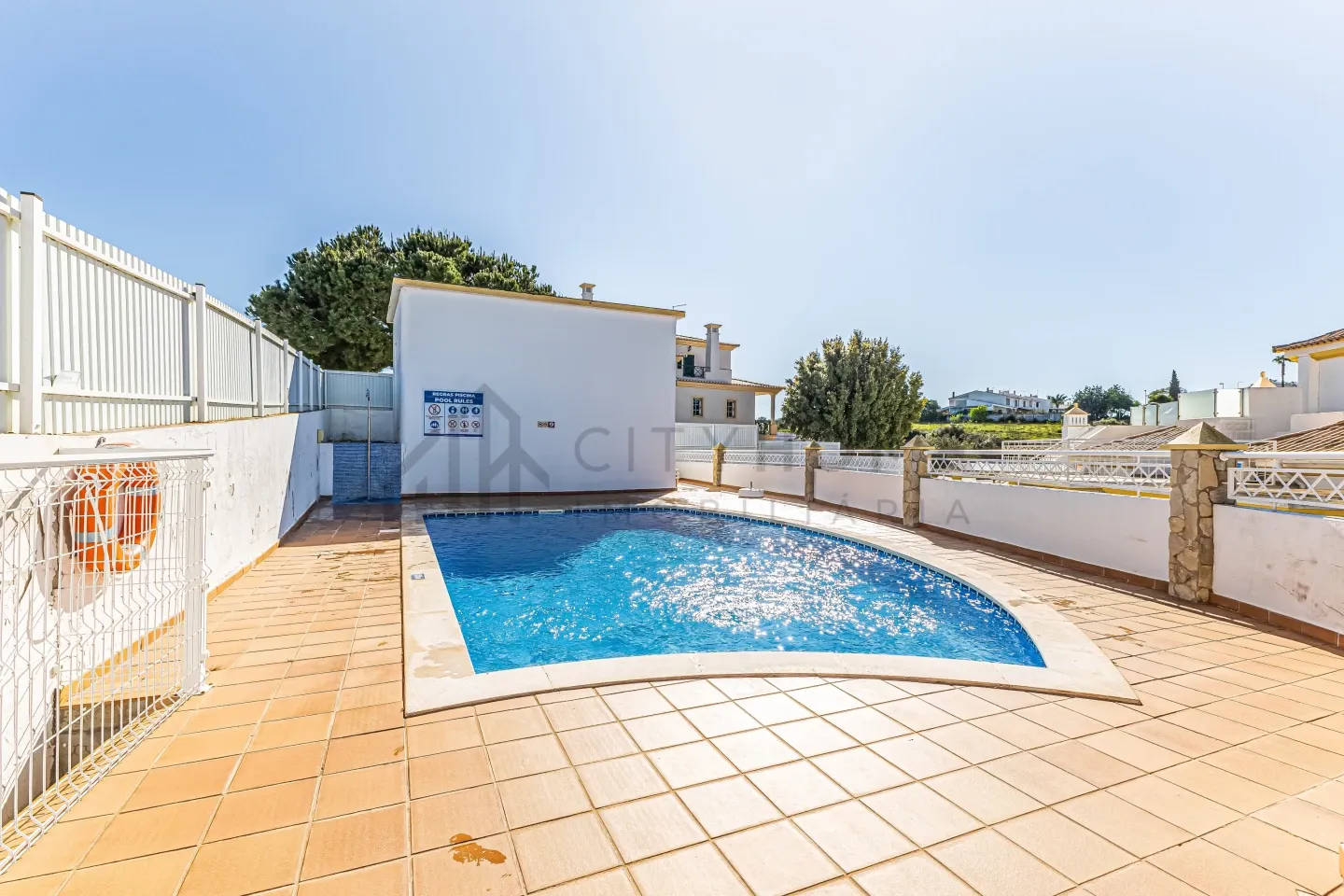 Expansive Albufeira Townhouse with Pool and Scenic Terraces - View image 30 of 31