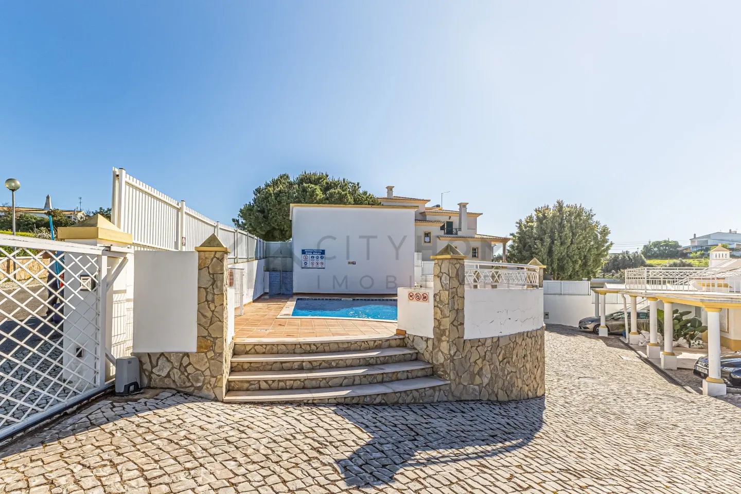 Expansive Albufeira Townhouse with Pool and Scenic Terraces - View image 31 of 31