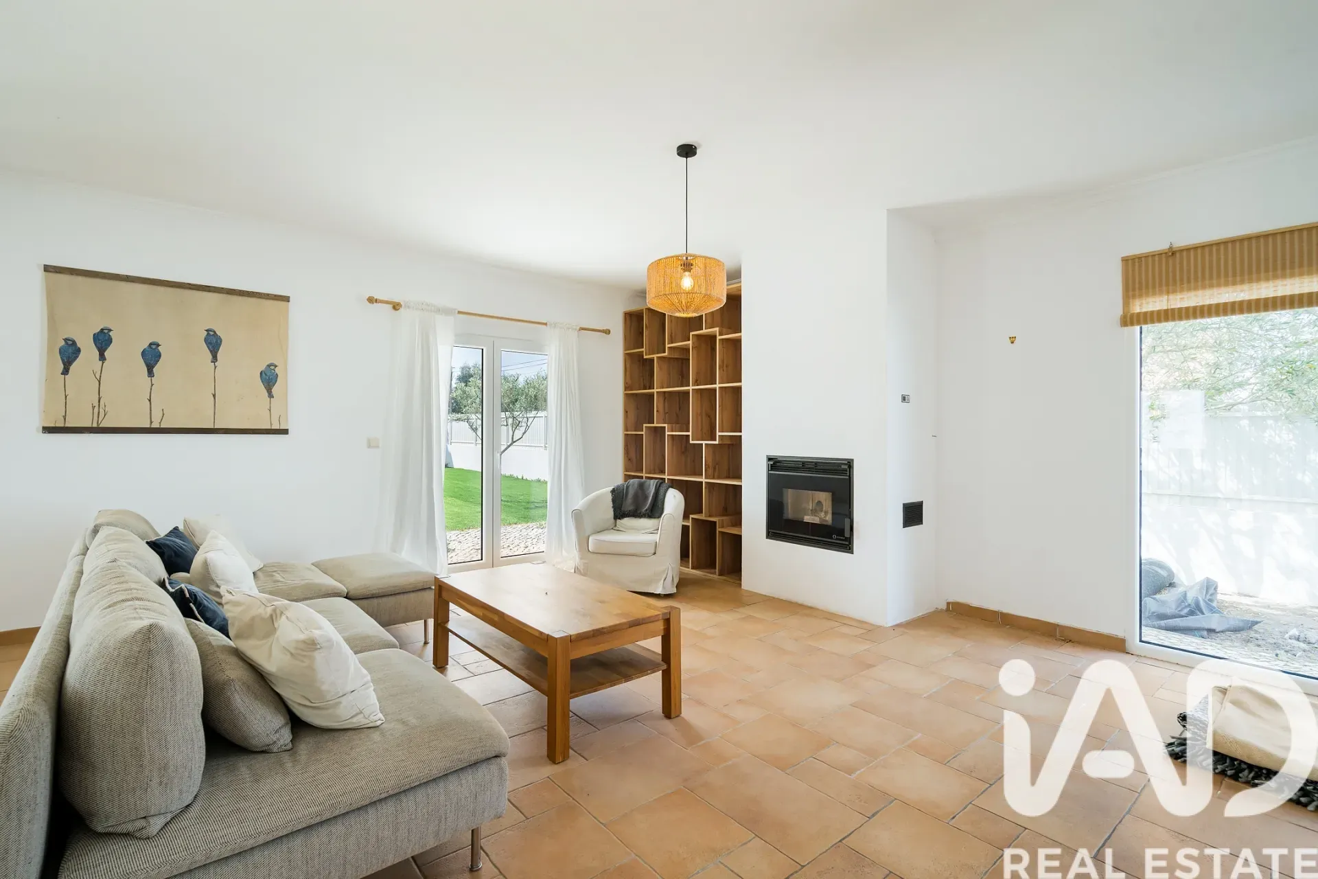 Contemporary 4-Bedroom House with Pool in Azeitão, Ideal for Modern Living - Image 5