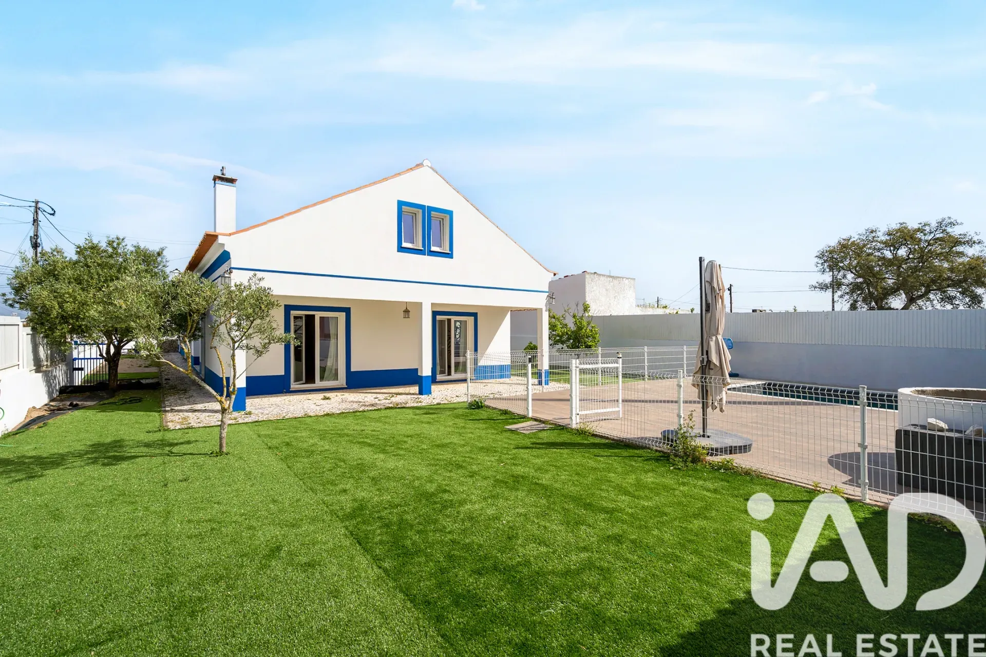 Contemporary 4-Bedroom House with Pool in Azeitão, Ideal for Modern Living - View image 25 of 35