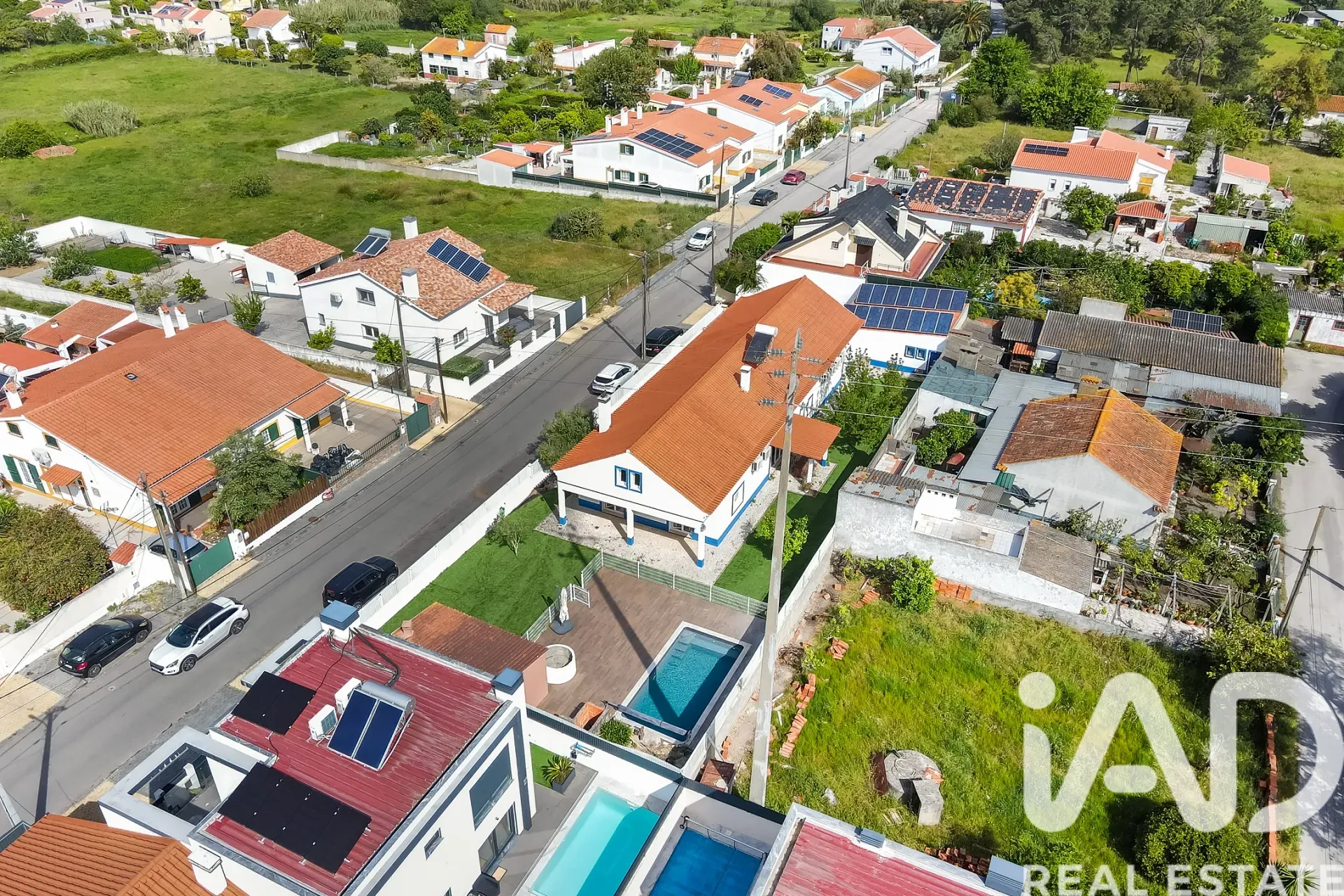 Contemporary 4-Bedroom House with Pool in Azeitão, Ideal for Modern Living - View image 33 of 35
