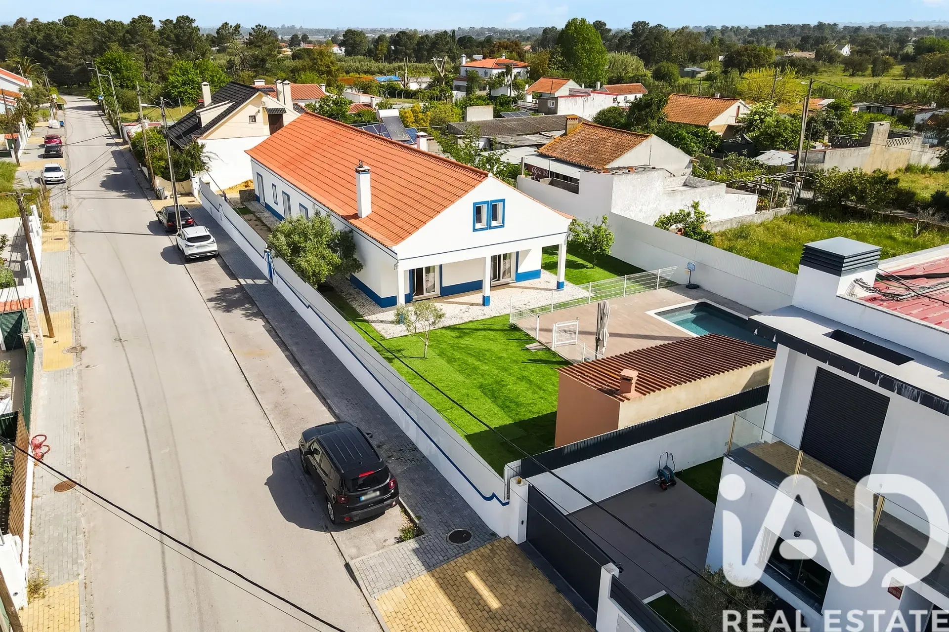 Contemporary 4-Bedroom House with Pool in Azeitão, Ideal for Modern Living - View image 34 of 35