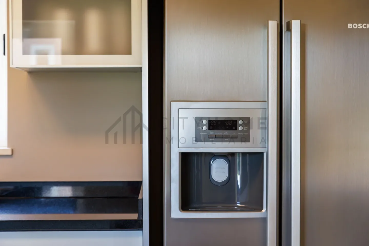 Elegant 3-Bedroom Villa with Pool and Garden in Vale da Lapa, Lagoa - View image 11 of 32