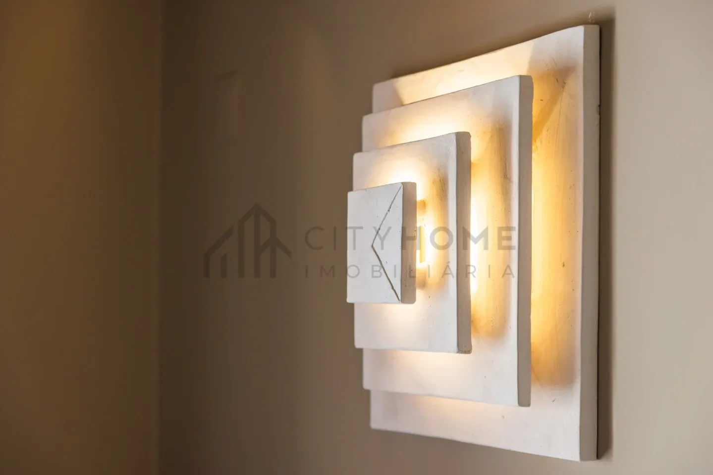 Elegant 3-Bedroom Villa with Pool and Garden in Vale da Lapa, Lagoa - View image 17 of 32