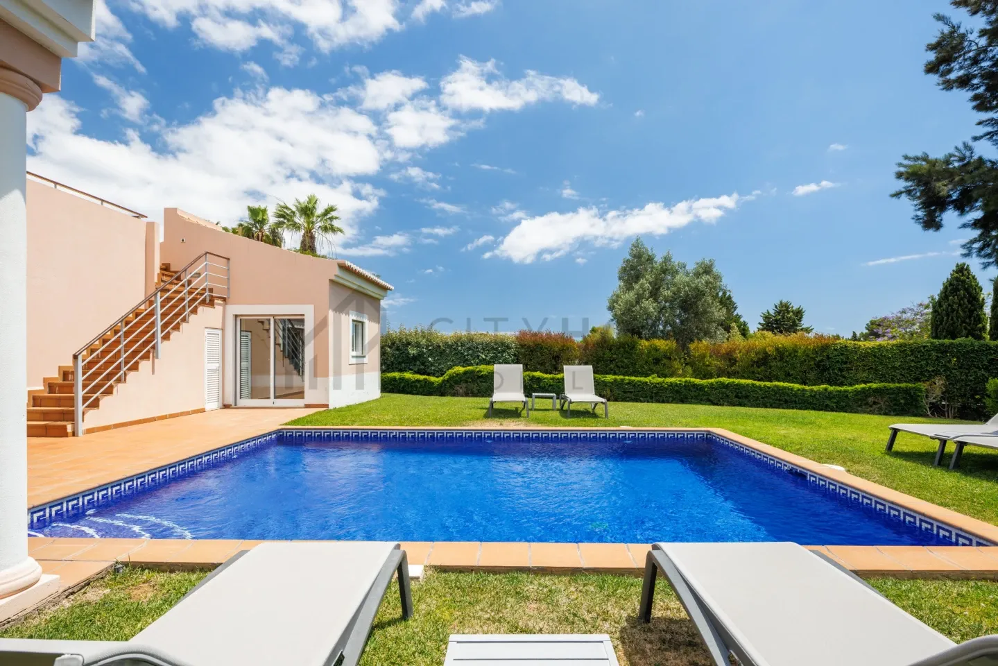 Elegant 3-Bedroom Villa with Pool and Garden in Vale da Lapa, Lagoa - View image 30 of 32