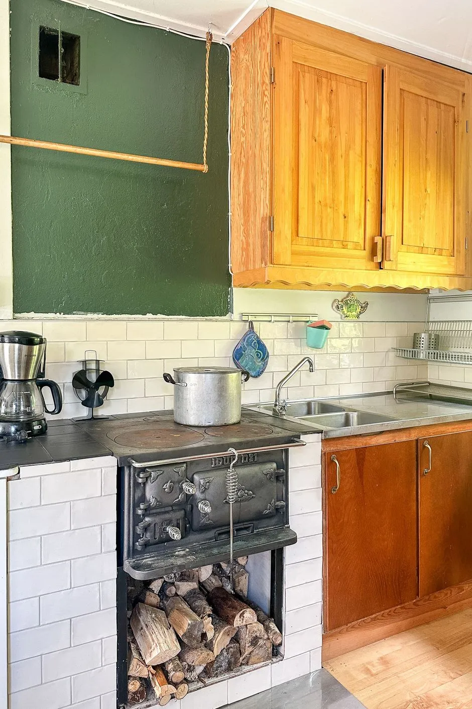 1940s Swedish House with Expansive Grounds and Wood Heating in Matsdal - View image 10 of 37