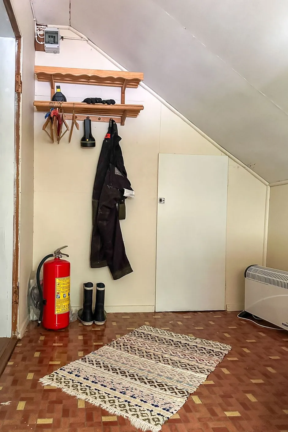 1940s Swedish House with Expansive Grounds and Wood Heating in Matsdal - View image 17 of 37