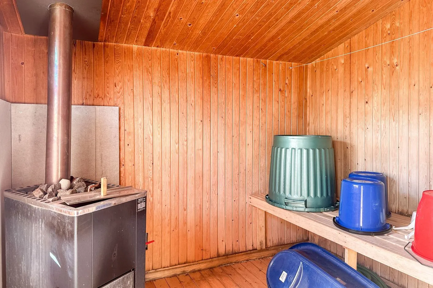 1940s Swedish House with Expansive Grounds and Wood Heating in Matsdal - View image 19 of 37