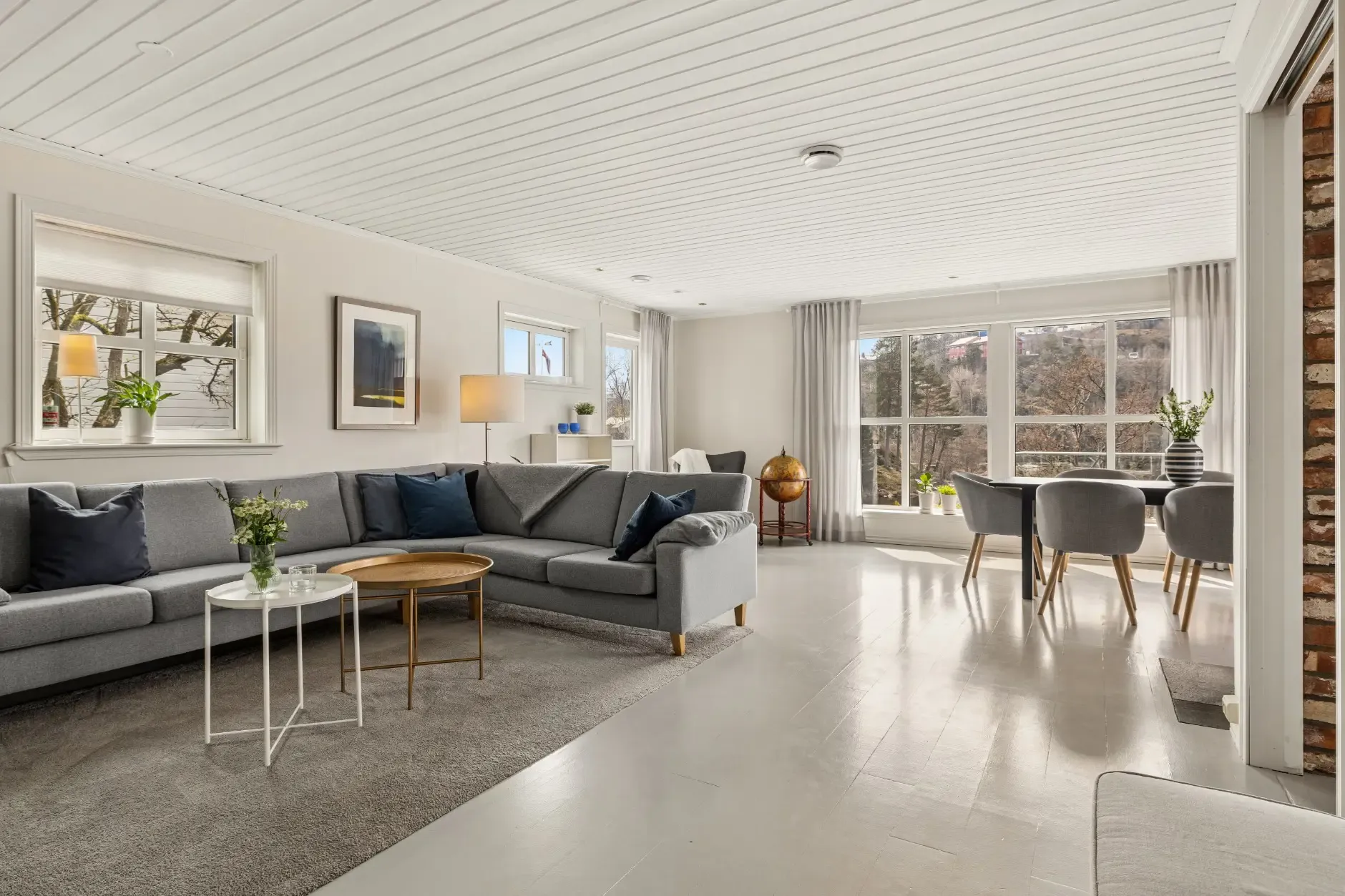 Contemporary Waterfront House in Justvik with Private Shoreline and Garden - Image 5