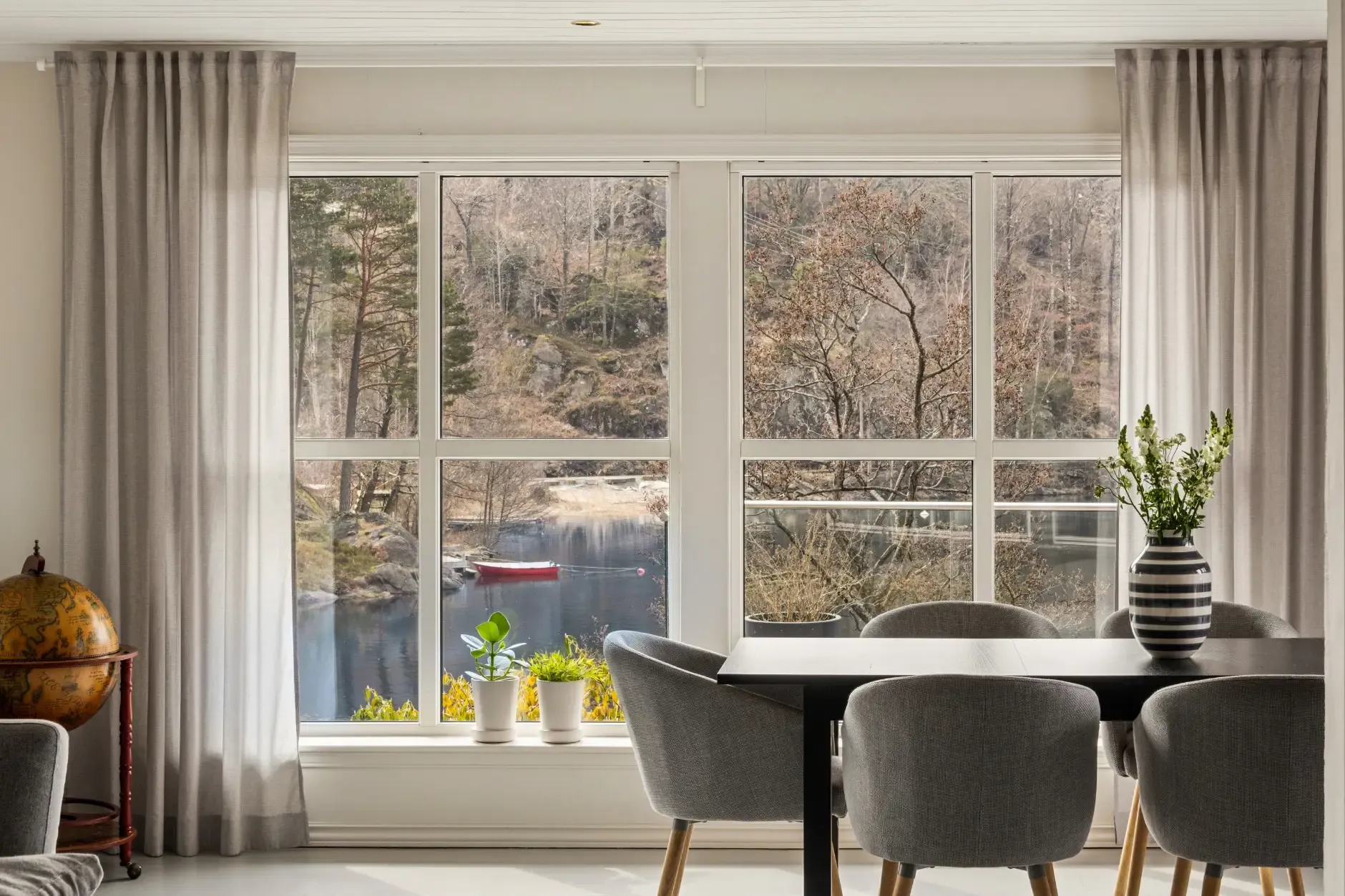 Contemporary Waterfront House in Justvik with Private Shoreline and Garden - View image 9 of 41