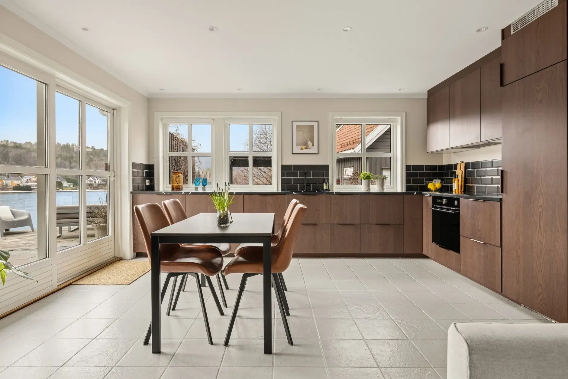 Contemporary Waterfront House in Justvik with Private Shoreline and Garden - View image 11 of 41