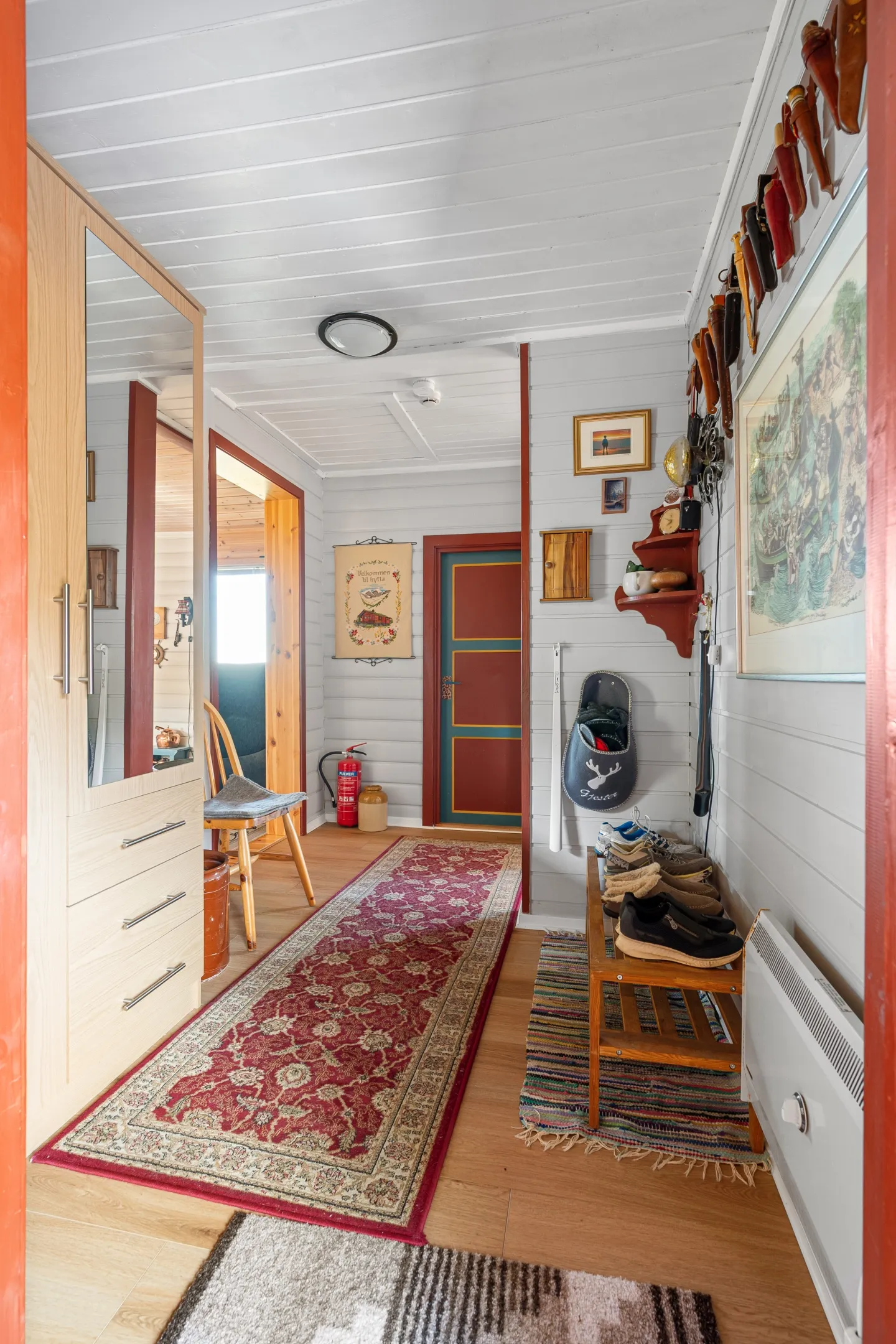 1980s Norwegian House with Terrace and Boat Access in Tovik - View image 25 of 51