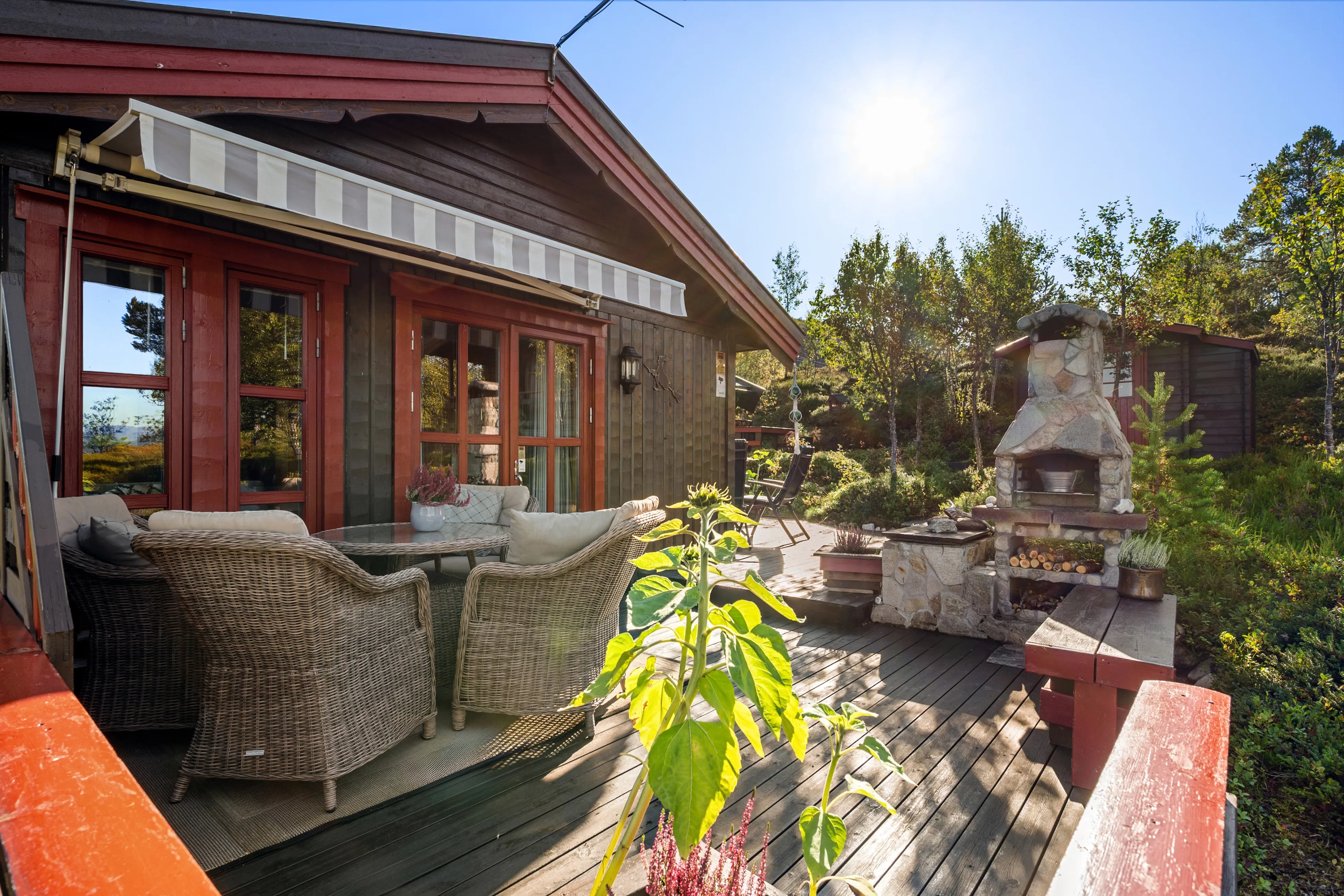1980s Norwegian House with Terrace and Boat Access in Tovik - View image 32 of 51