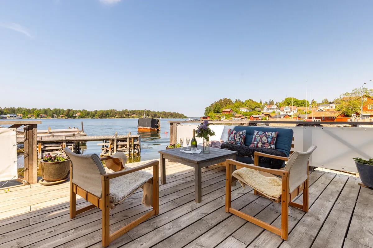 Early 1900s Seaside House with Garden and Balcony in Yxlan, Sweden - View image 26 of 42