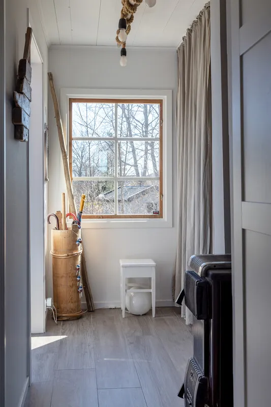 1930s Swedish Country House with Lakeside Views and Expansive Garden - View image 15 of 35