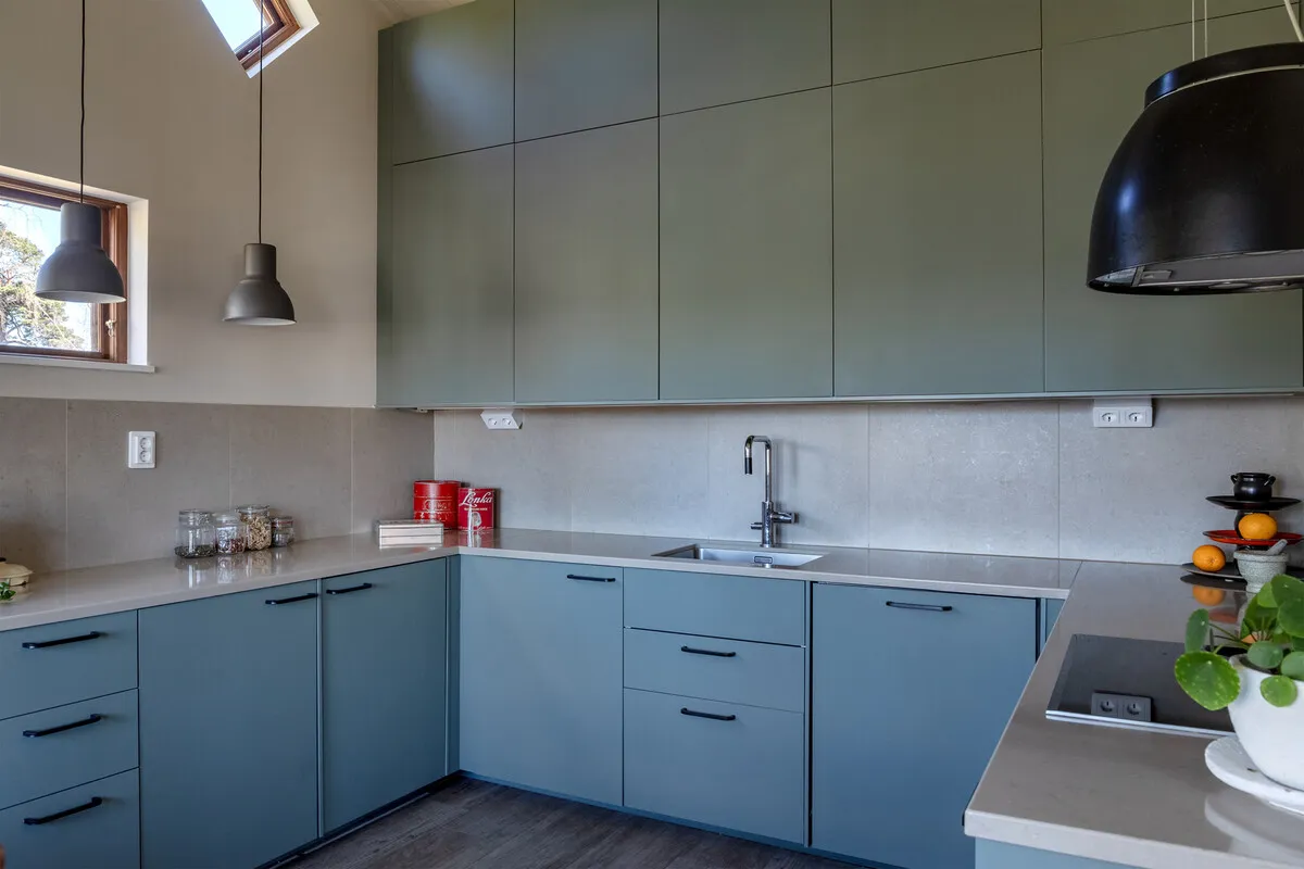 1930s Swedish Country House with Lakeside Views and Expansive Garden - View image 18 of 35